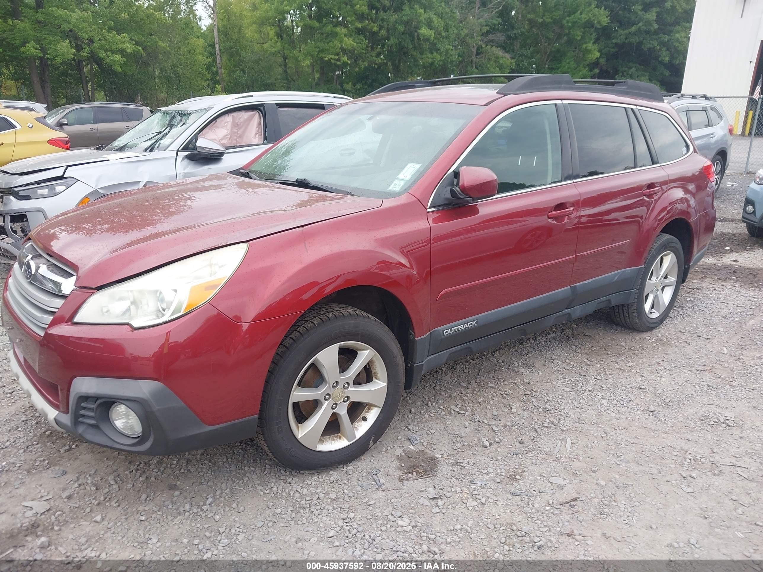 2014 Subaru Outback 2.5i Limited Red vin: 4S4BRBLC2E3202940