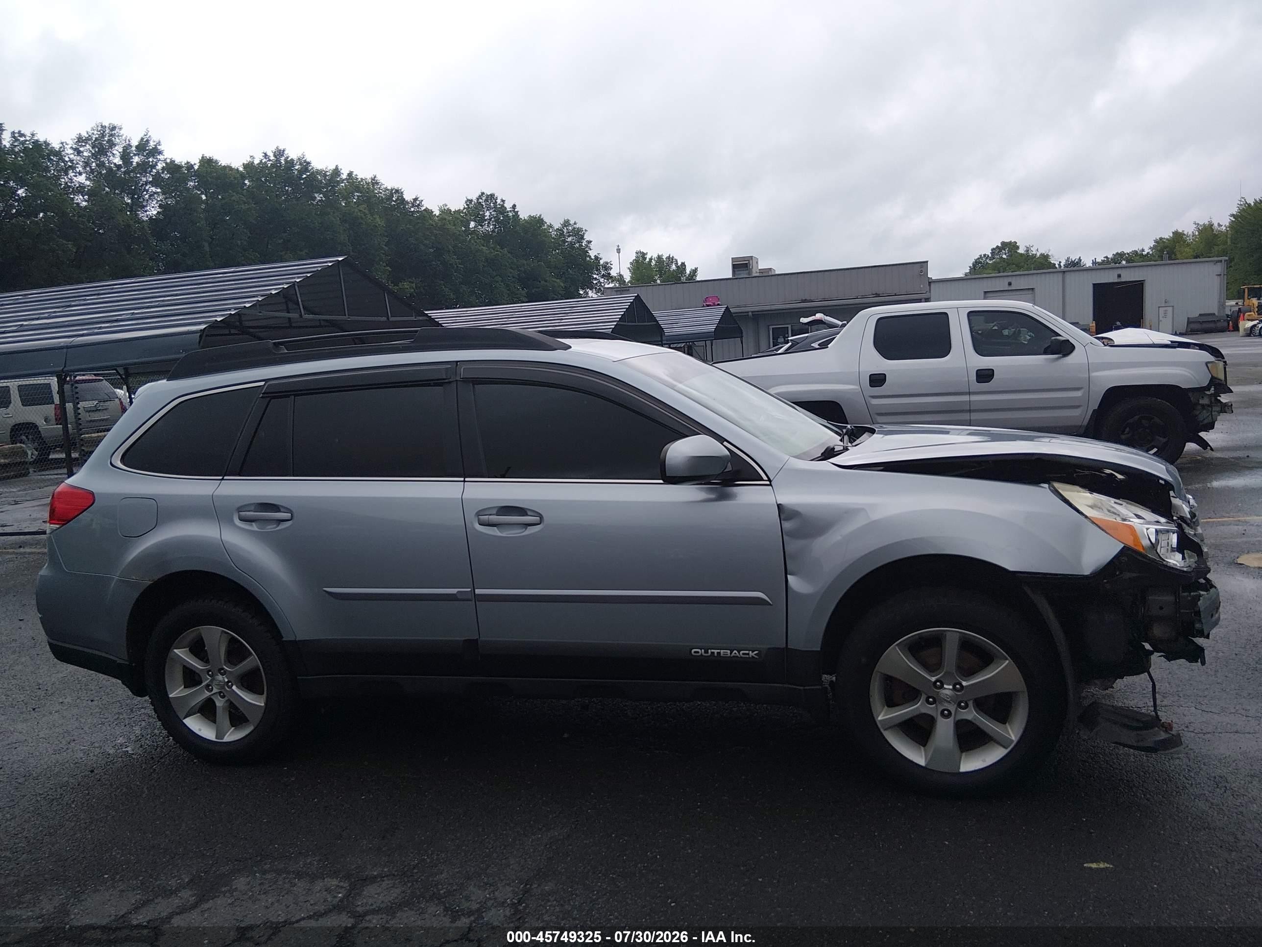 2014 Subaru Outback 2.5i Limited Gray vin: 4S4BRBLC2E3203621