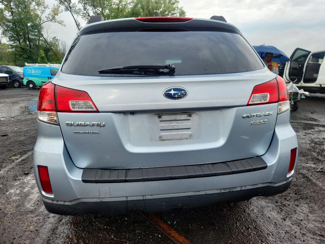 2014 Subaru Outback 2.5i Limited Серебряный vin: 4S4BRBLC2E3274172