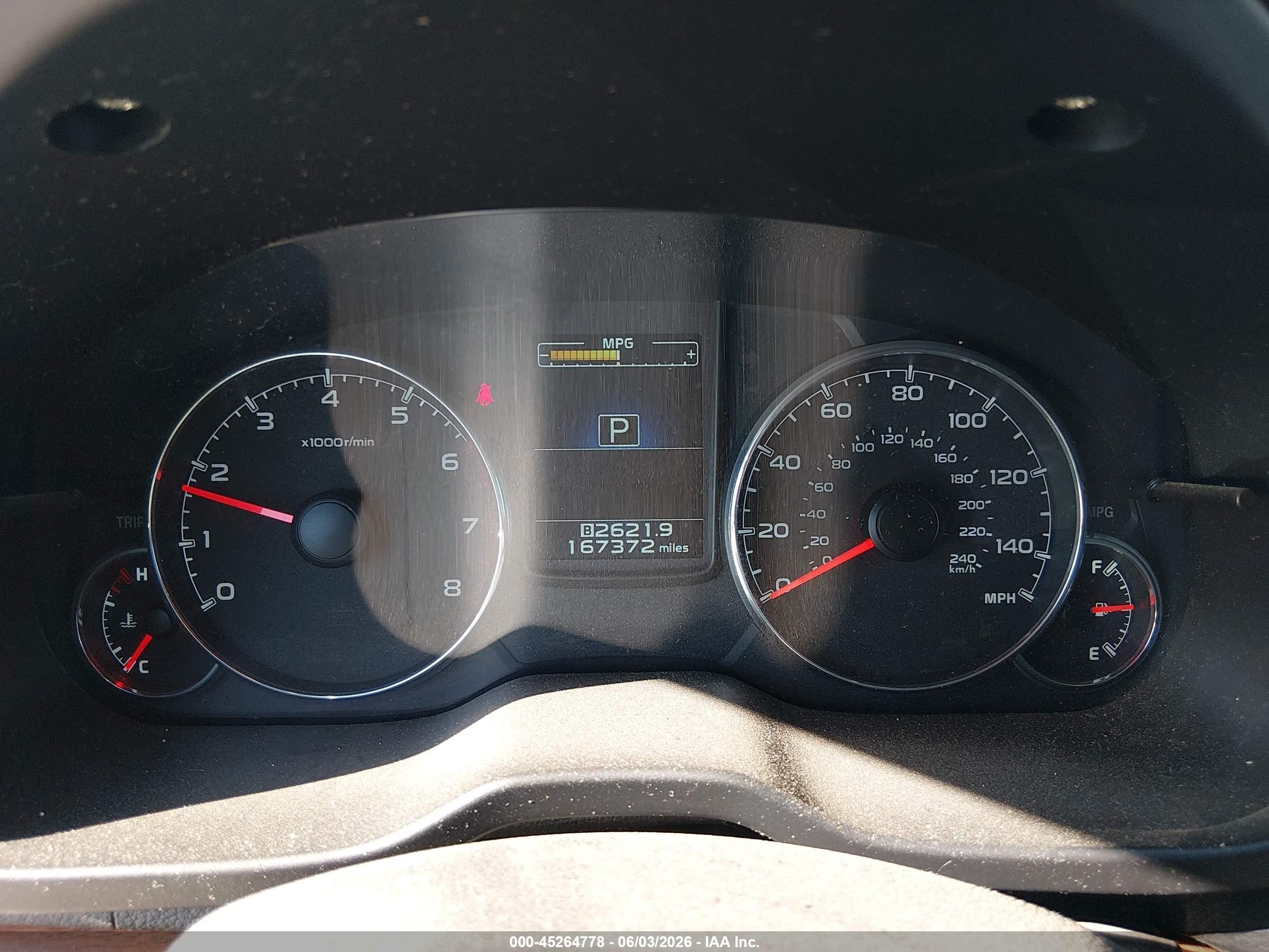 2014 Subaru Outback 2.5i Limited Silver vin: 4S4BRBLC2E3314539