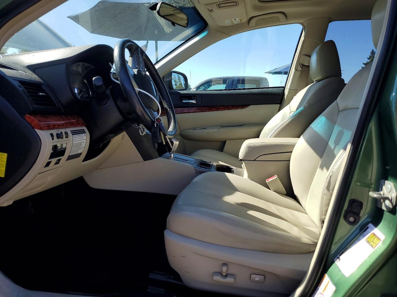 2010 Subaru Outback 2.5i Limited Зеленый vin: 4S4BRBLC4A3360559