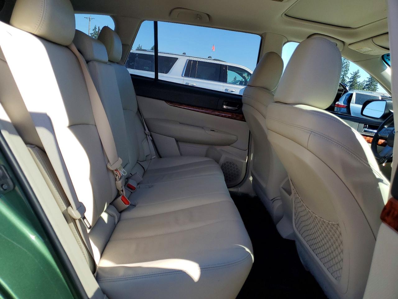 2010 Subaru Outback 2.5i Limited Зеленый vin: 4S4BRBLC4A3360559