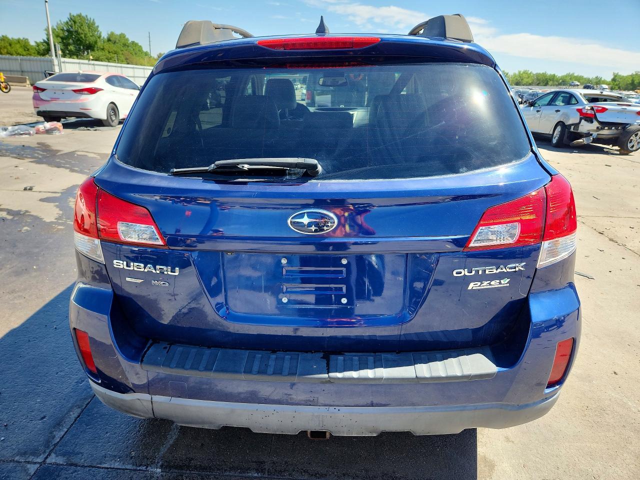 2011 Subaru Outback 2.5i Limited Blue vin: 4S4BRBLC4B3348607