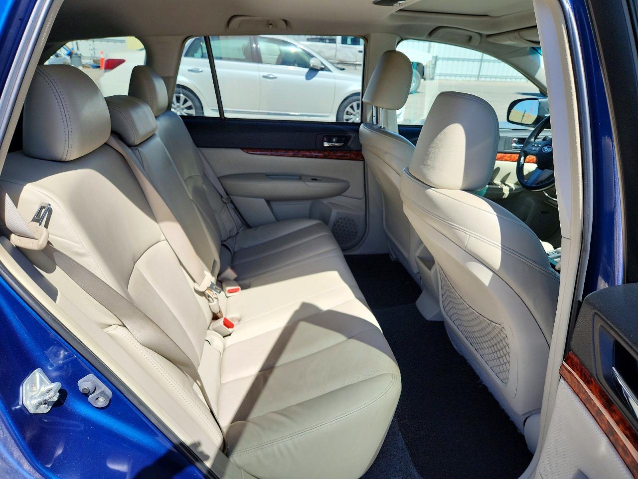 2011 Subaru Outback 2.5i Limited Blue vin: 4S4BRBLC4B3348607