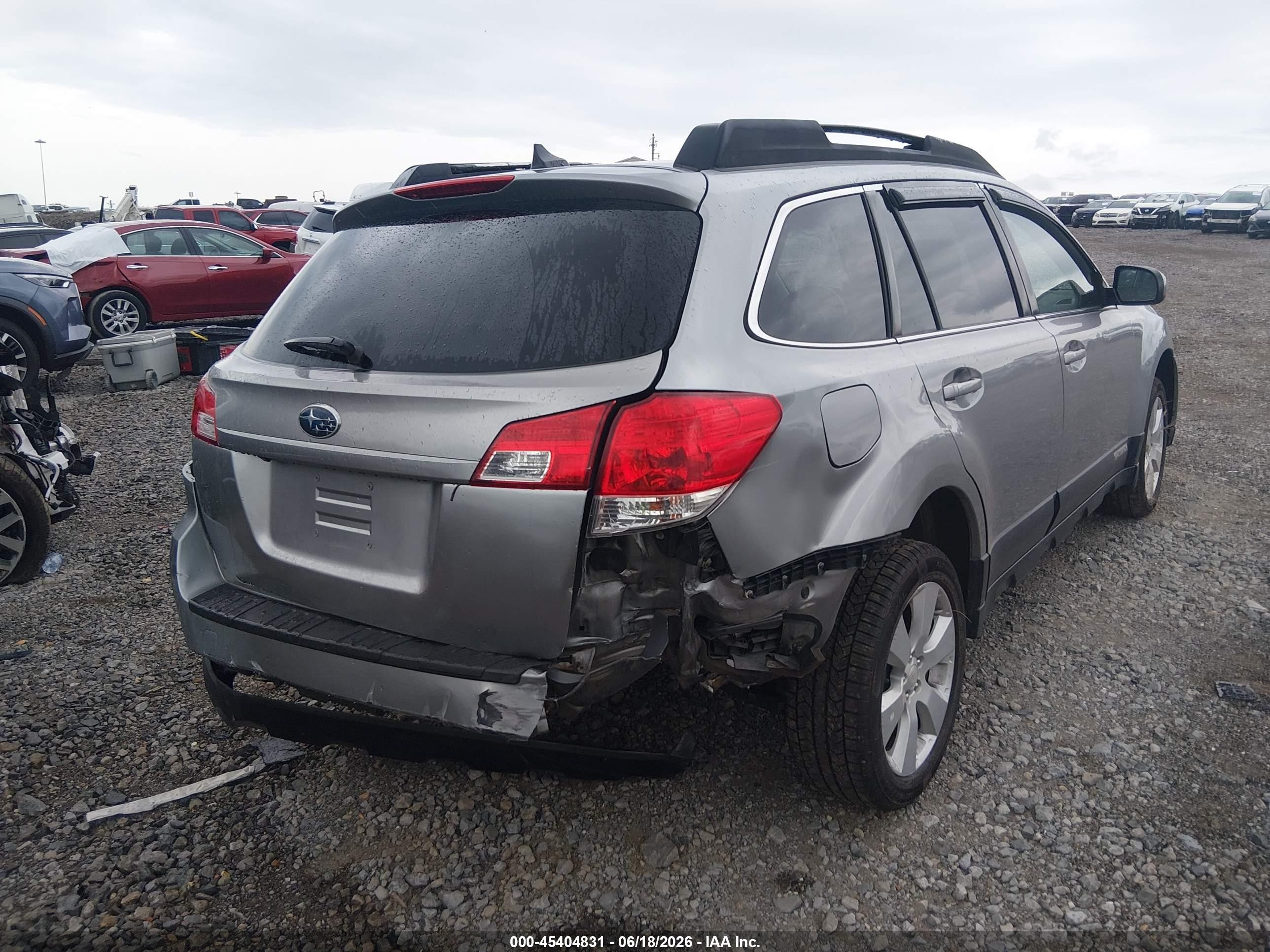 2011 Subaru Outback 2.5i Limited Silver vin: 4S4BRBLC4B3393692