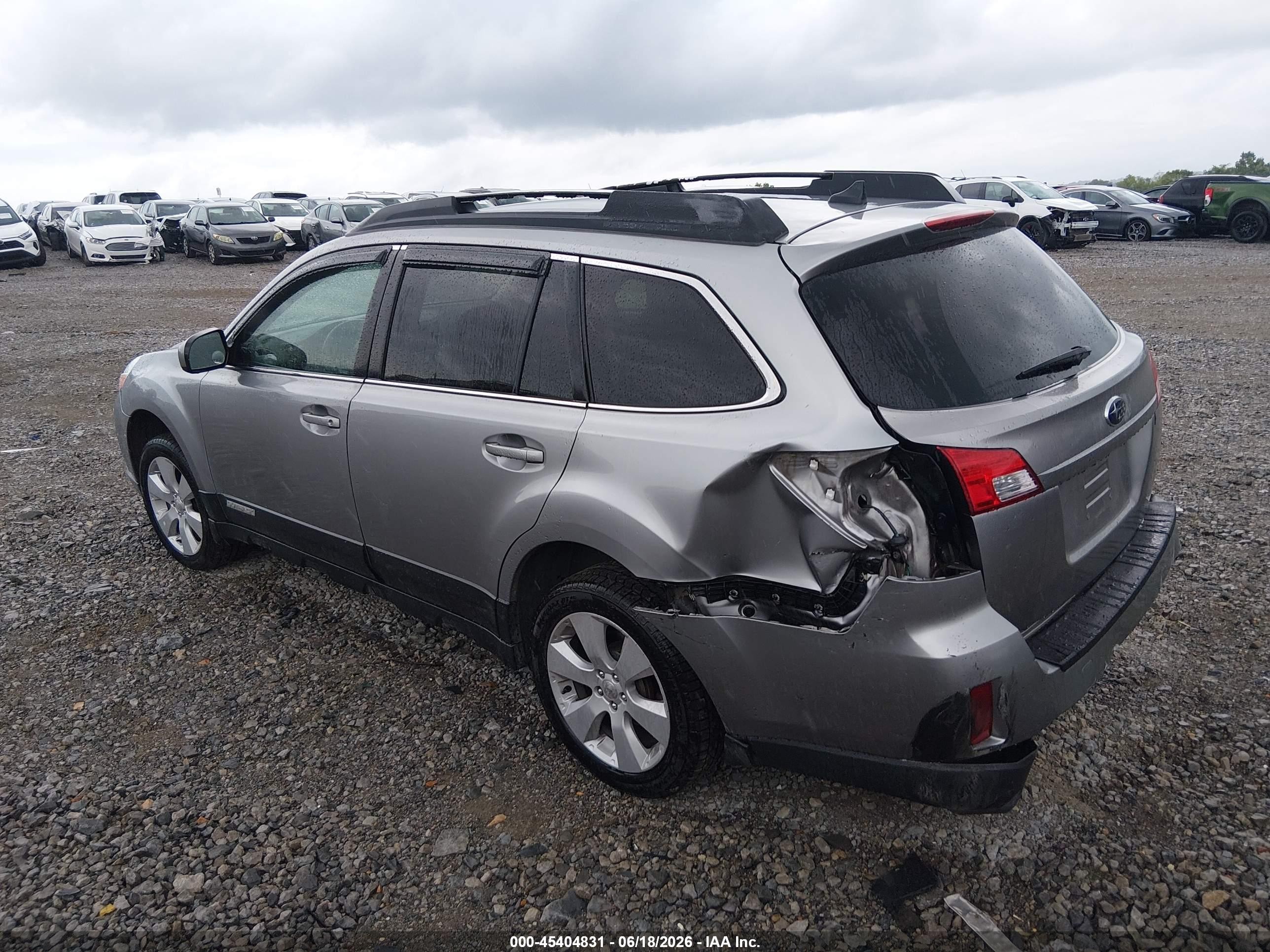 2011 Subaru Outback 2.5i Limited Silver vin: 4S4BRBLC4B3393692