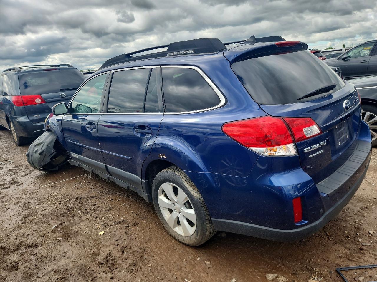 2011 Subaru Outback 2.5i Limited Blue vin: 4S4BRBLC4B3412984