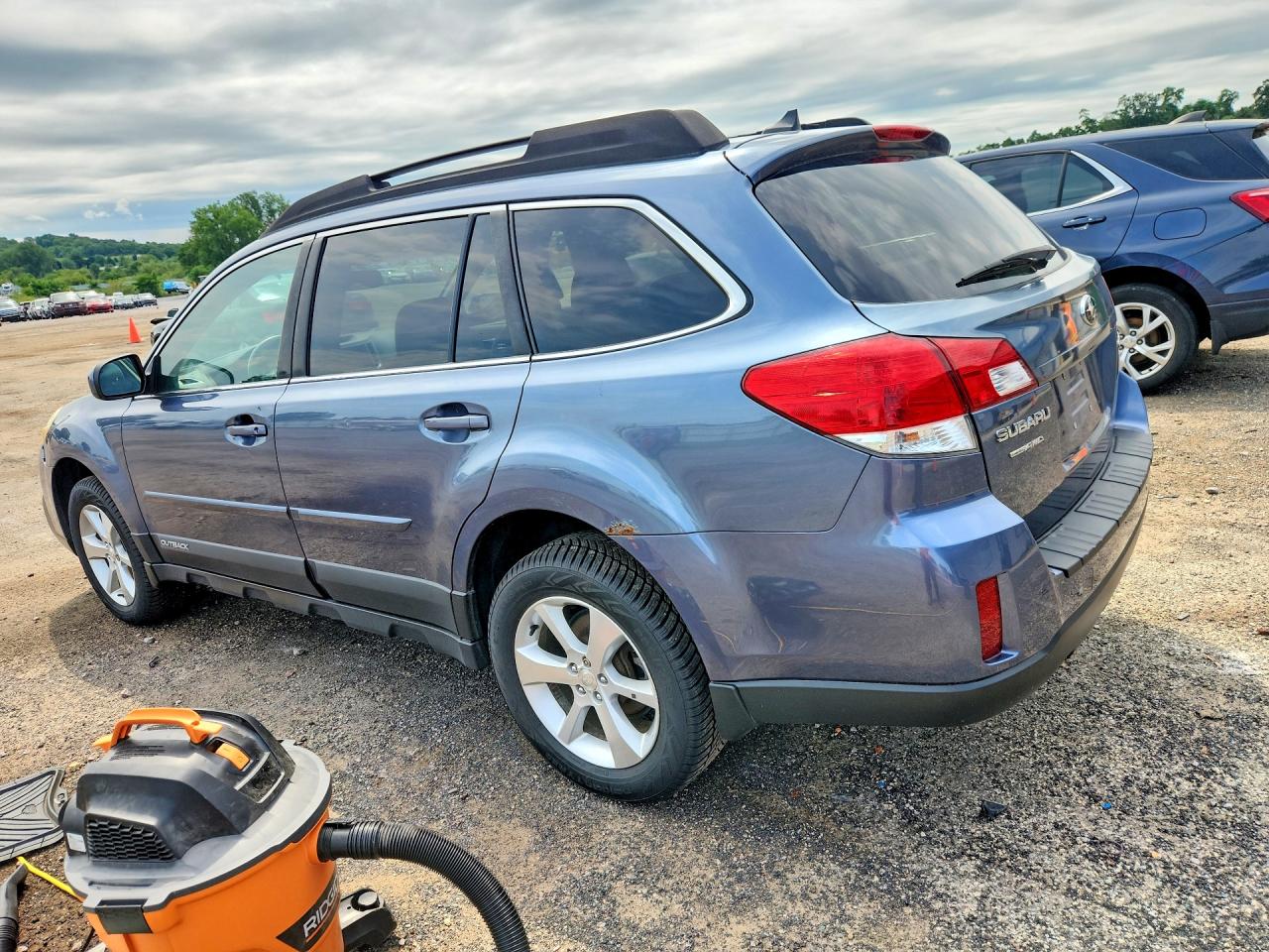 2013 Subaru Outback 2.5i Limited Синий vin: 4S4BRBLC4D3249742