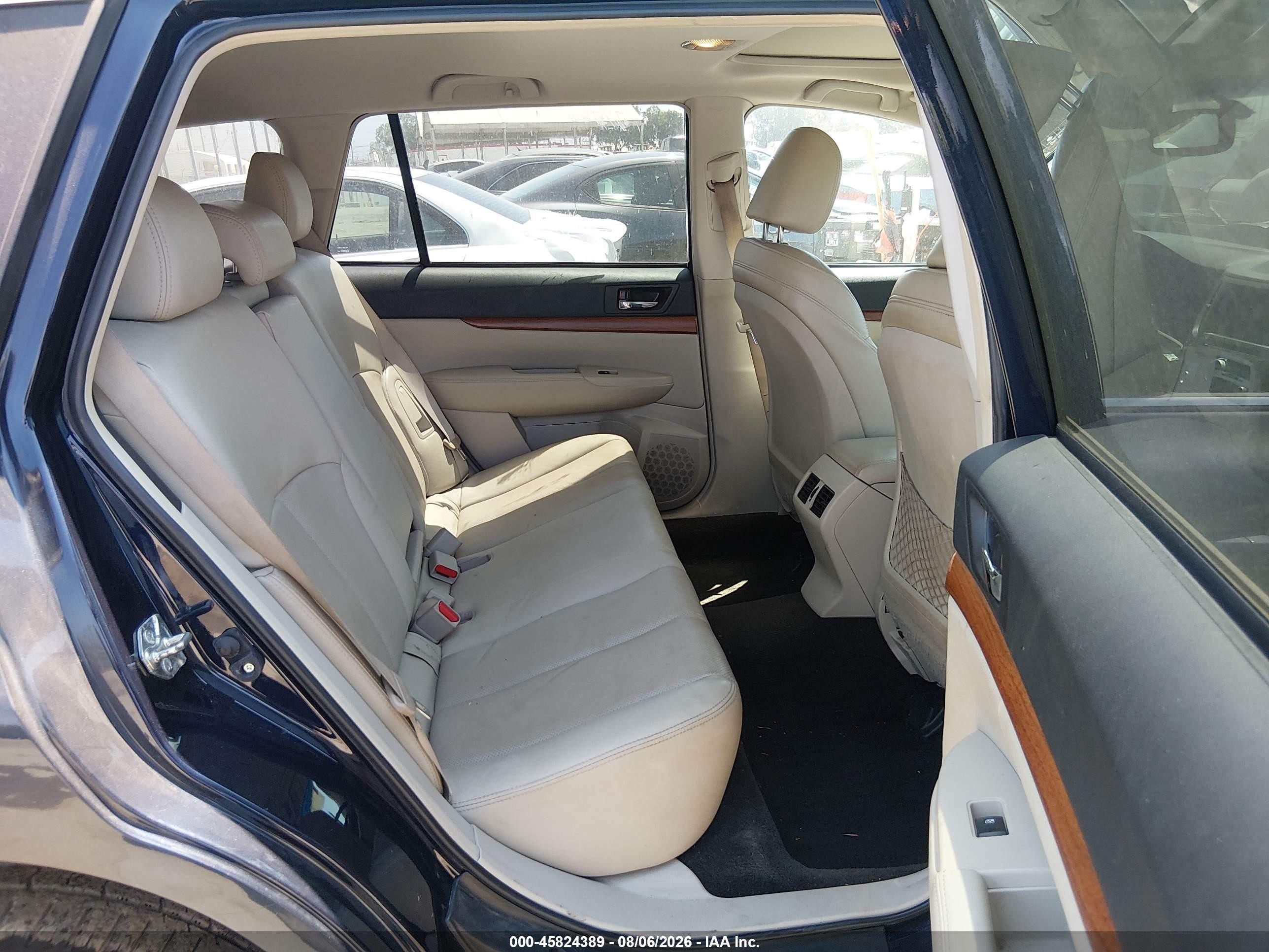 2013 Subaru Outback 2.5i Limited Dark Blue vin: 4S4BRBLC4D3295670