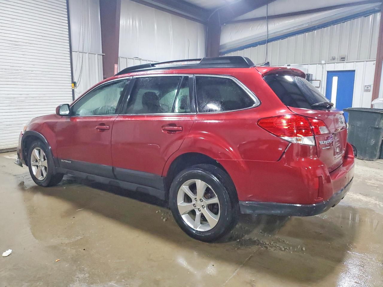 2014 Subaru Outback 2.5i Limited Red vin: 4S4BRBLC4E3204723