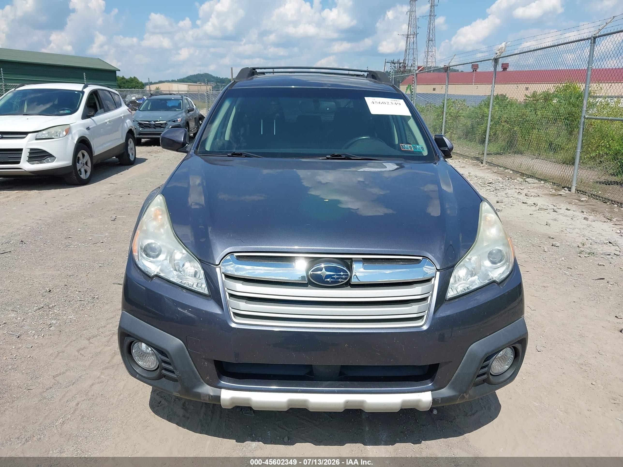 2014 Subaru Outback 2.5i Limited Gray vin: 4S4BRBLC4E3246292