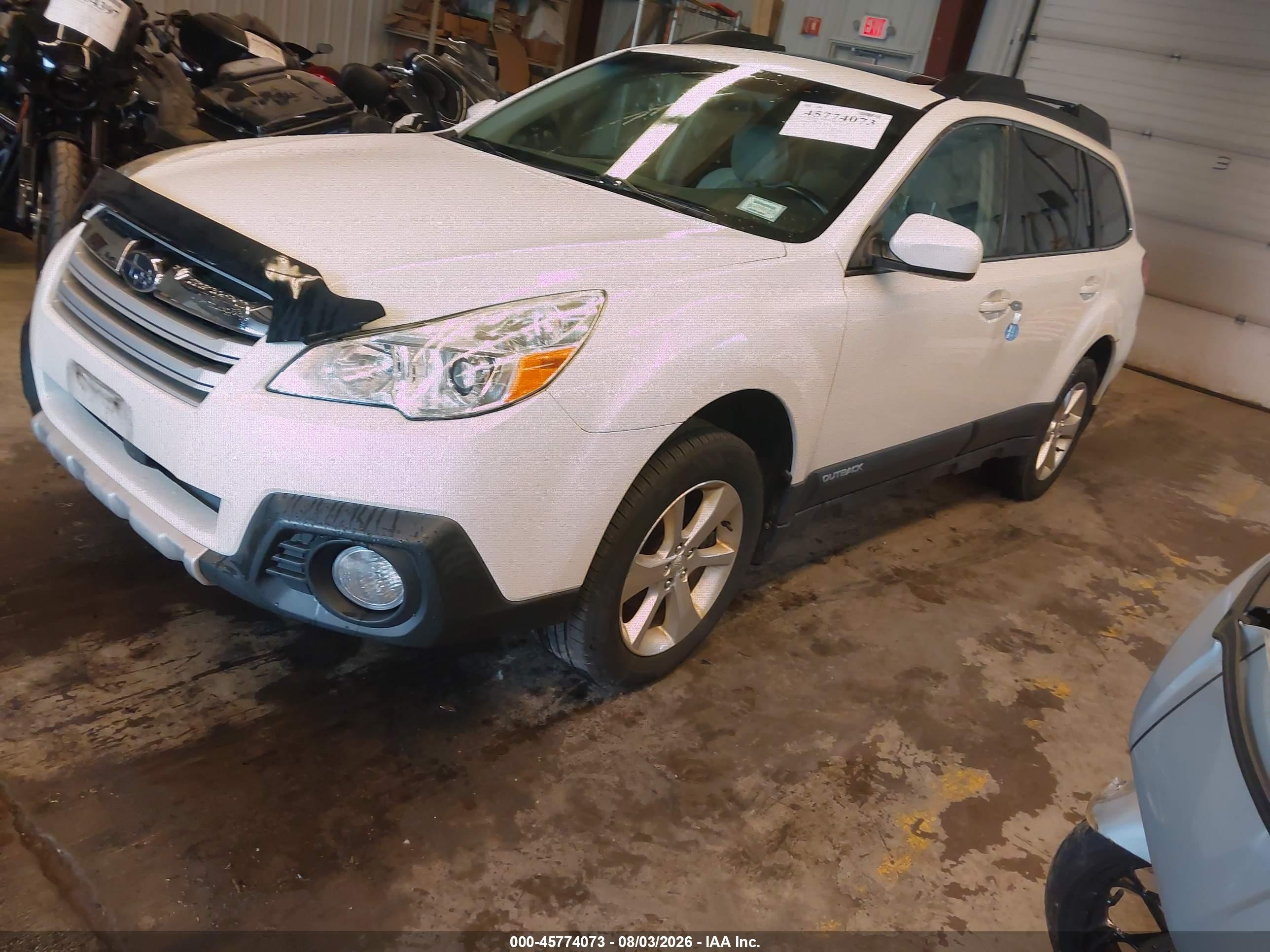 2014 Subaru Outback 2.5i Limited Белый vin: 4S4BRBLC4E3314669