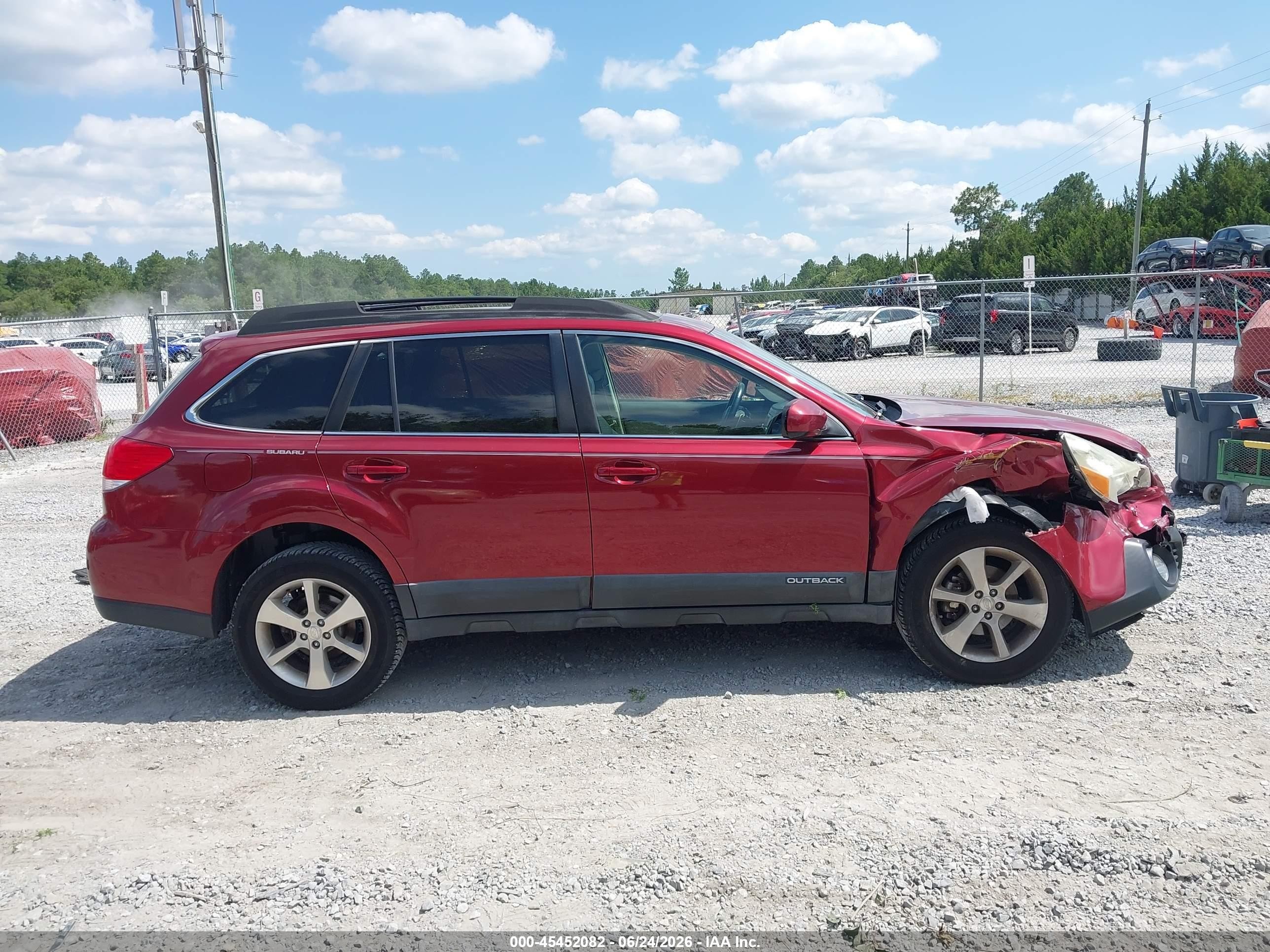 2014 Subaru Outback 2.5i Limited Red vin: 4S4BRBLC4E3325655
