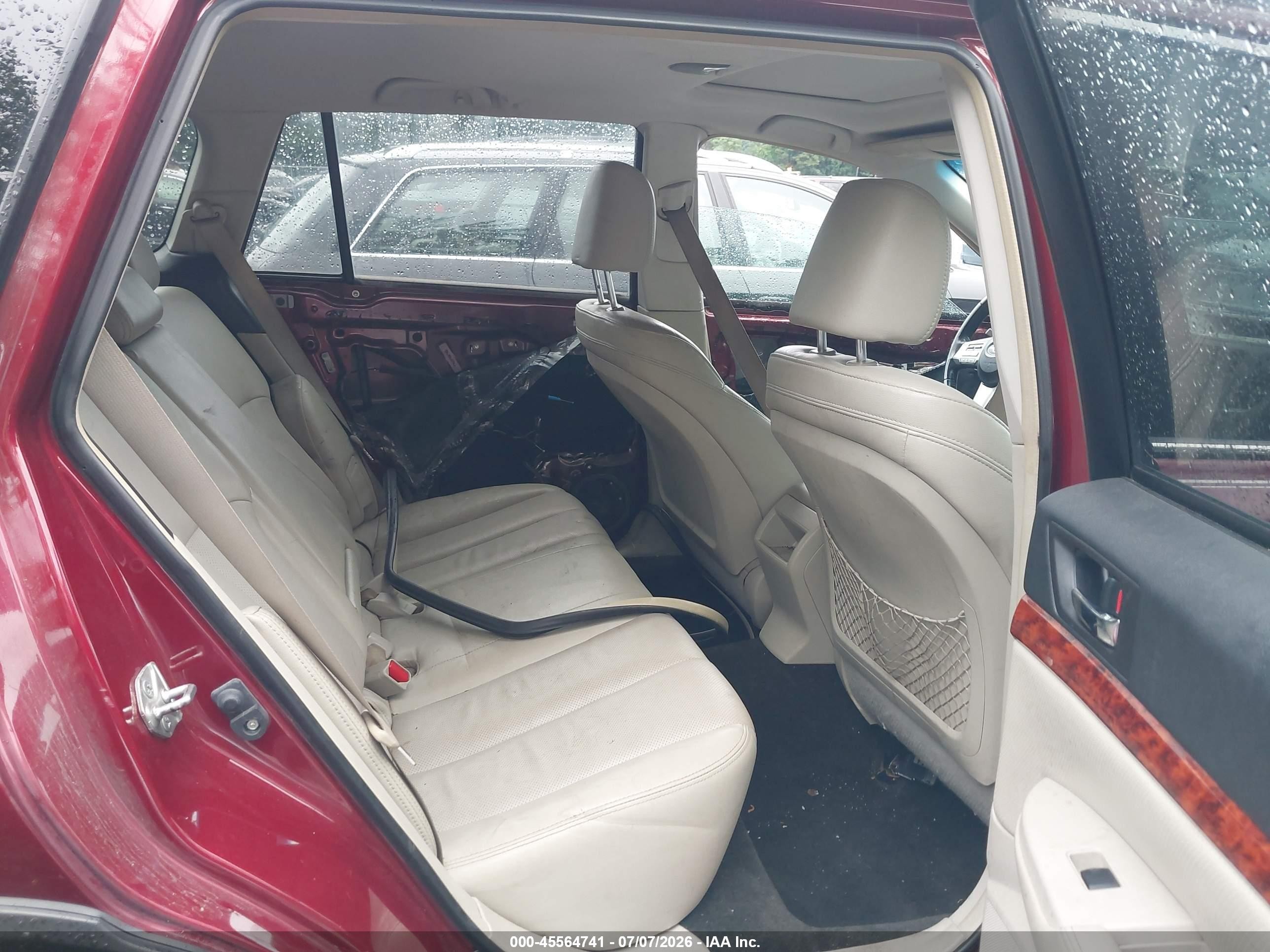 2011 Subaru Outback 2.5i Limited Maroon vin: 4S4BRBLC5B3411293