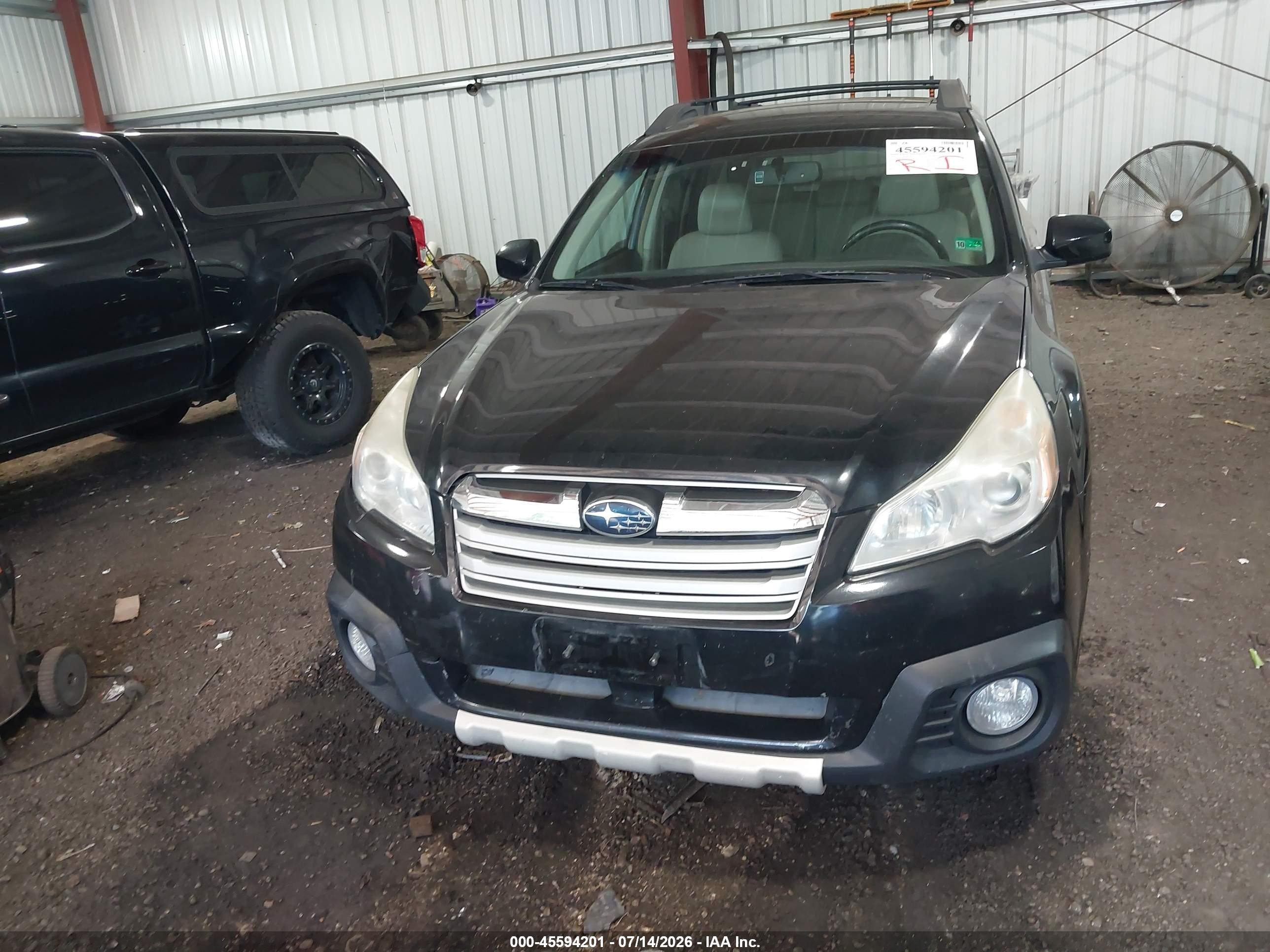 2014 Subaru Outback 2.5i Limited Black vin: 4S4BRBLC5E3228724