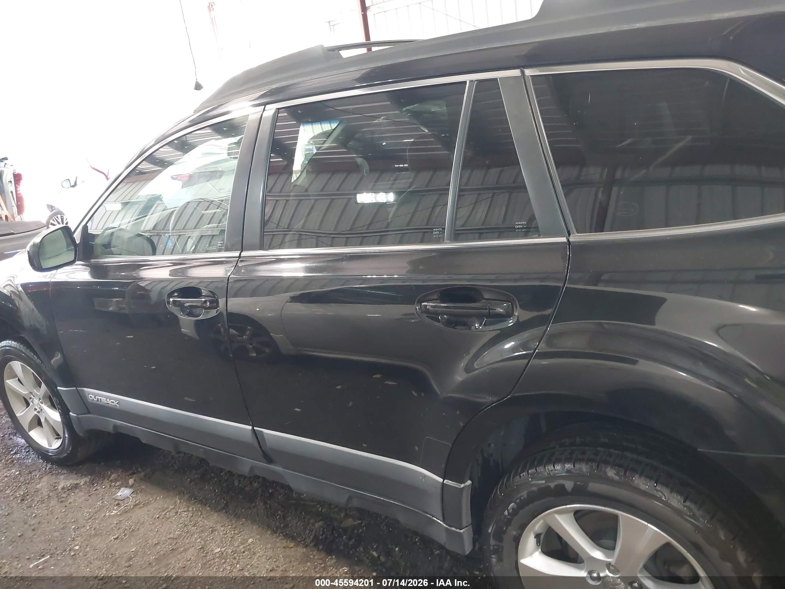 2014 Subaru Outback 2.5i Limited Black vin: 4S4BRBLC5E3228724