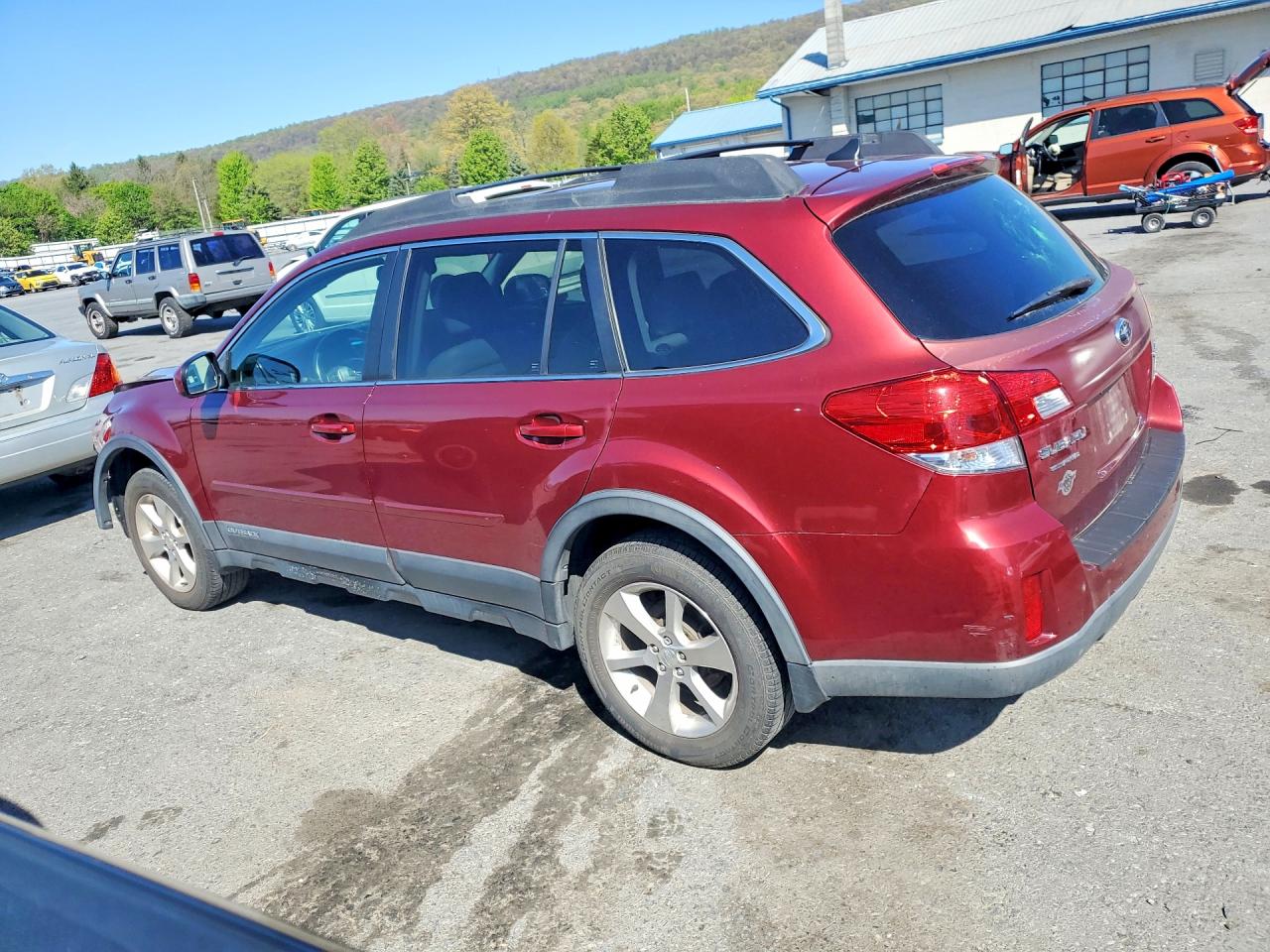 2014 Subaru Outback 2.5i Limited Maroon vin: 4S4BRBLC5E3231994