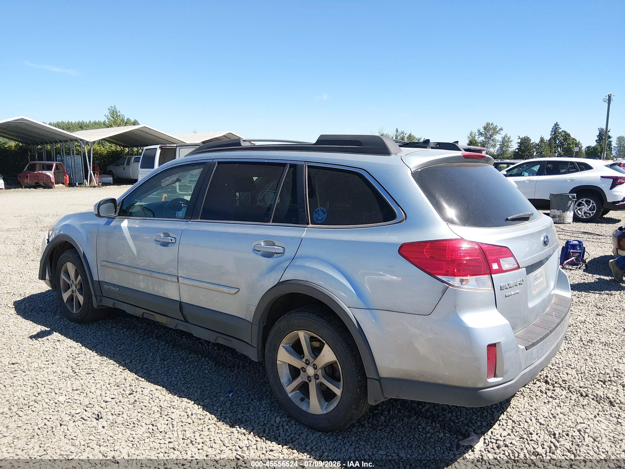 2014 Subaru Outback 2.5i Limited Silver vin: 4S4BRBLC5E3265014