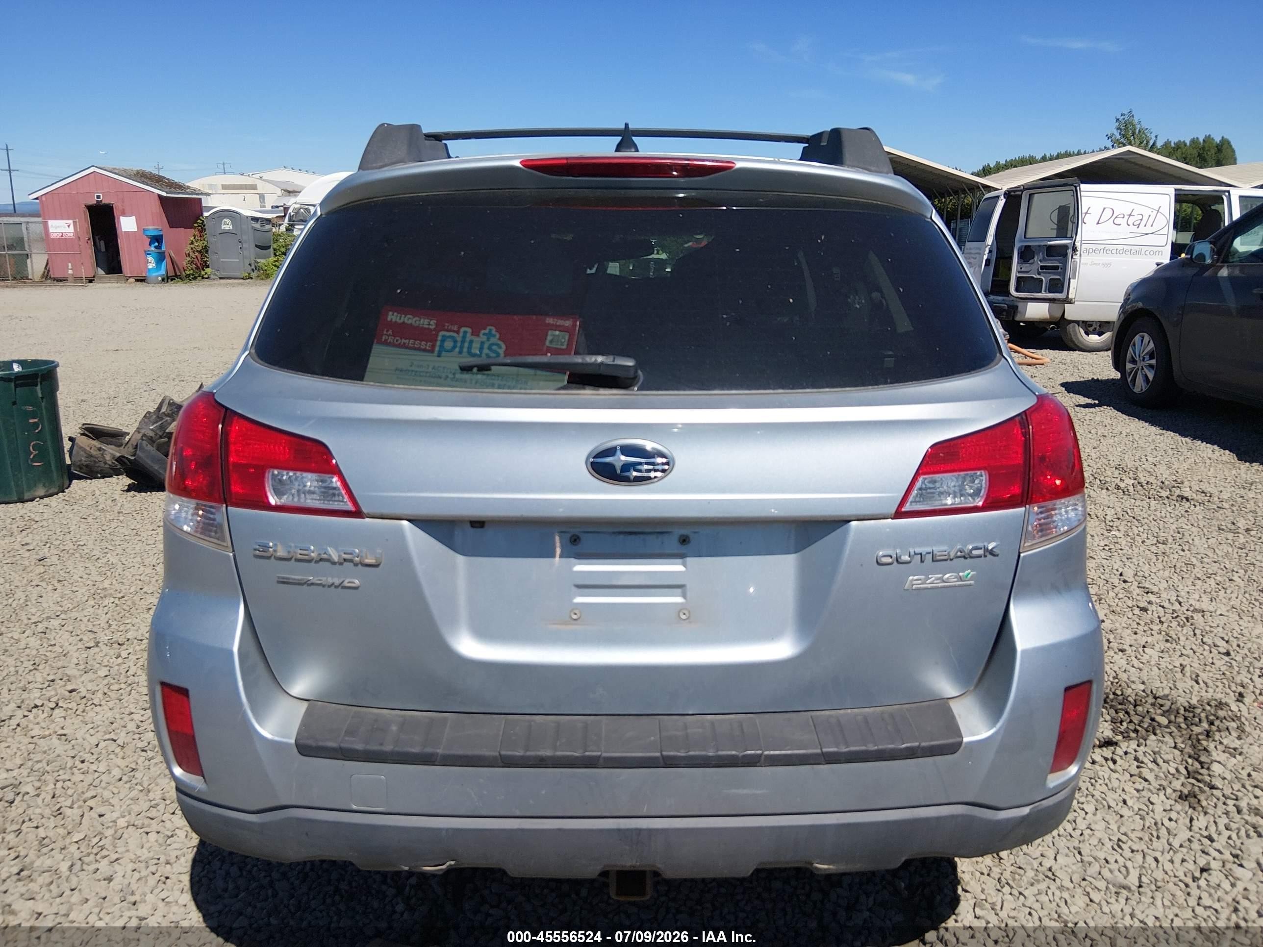 2014 Subaru Outback 2.5i Limited Silver vin: 4S4BRBLC5E3265014