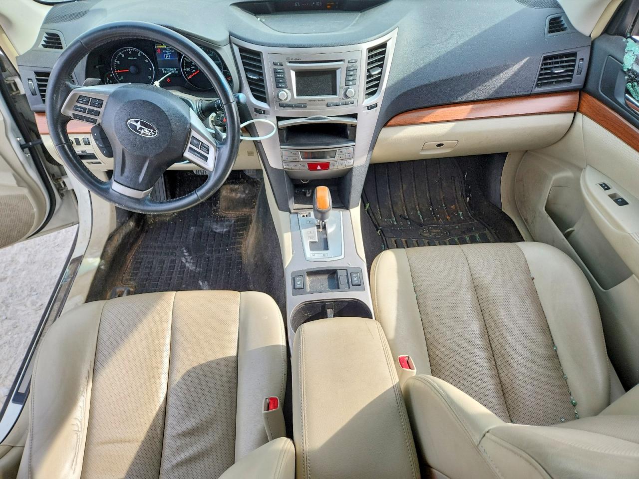 2014 Subaru Outback 2.5i Limited White vin: 4S4BRBLC5E3283495
