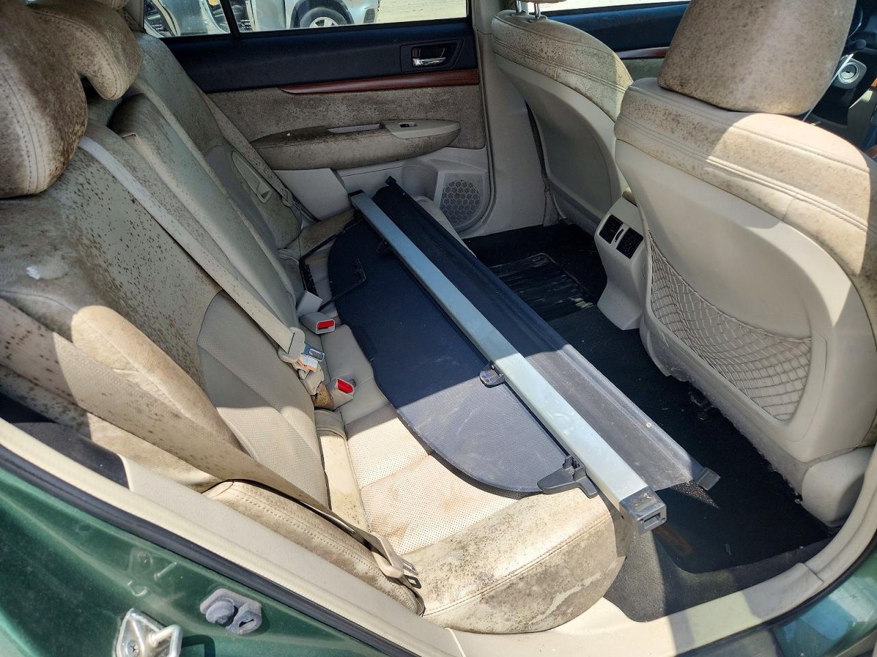 2014 Subaru Outback 2.5i Limited Green vin: 4S4BRBLC6E3203640