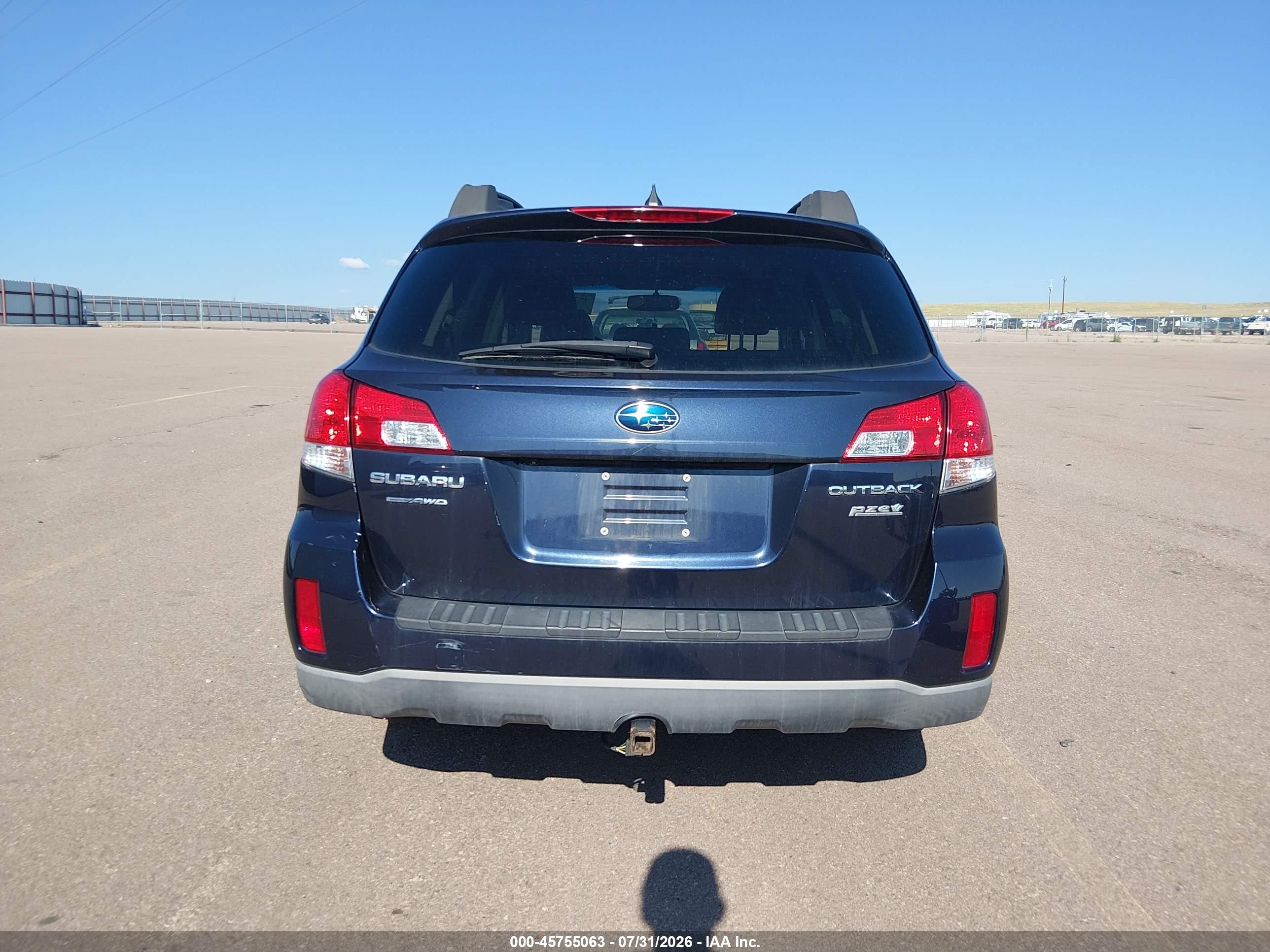 2014 Subaru Outback 2.5i Limited Синий vin: 4S4BRBLC6E3277429