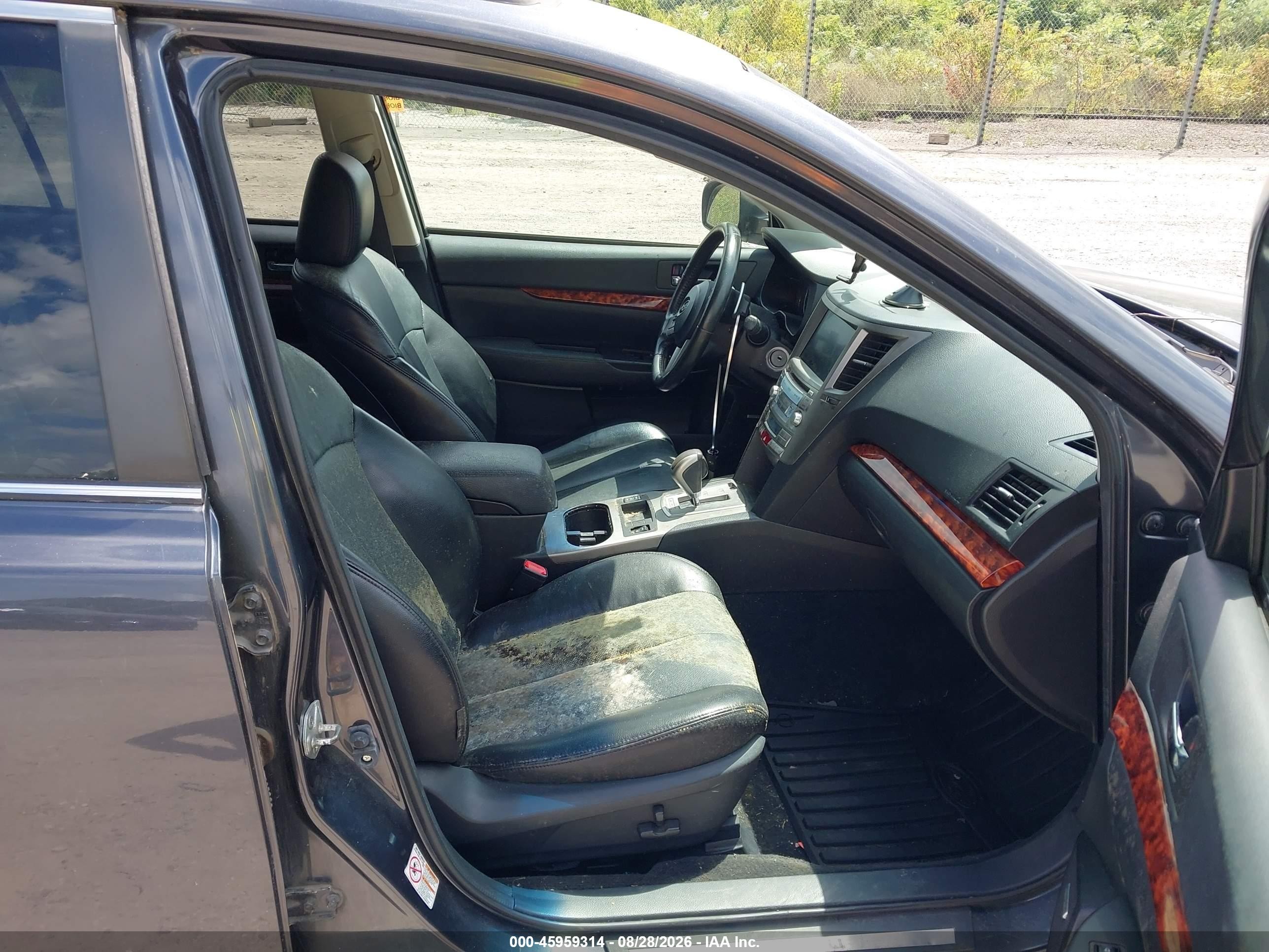 2011 Subaru Outback 2.5i Limited Gray vin: 4S4BRBLC7B3340467