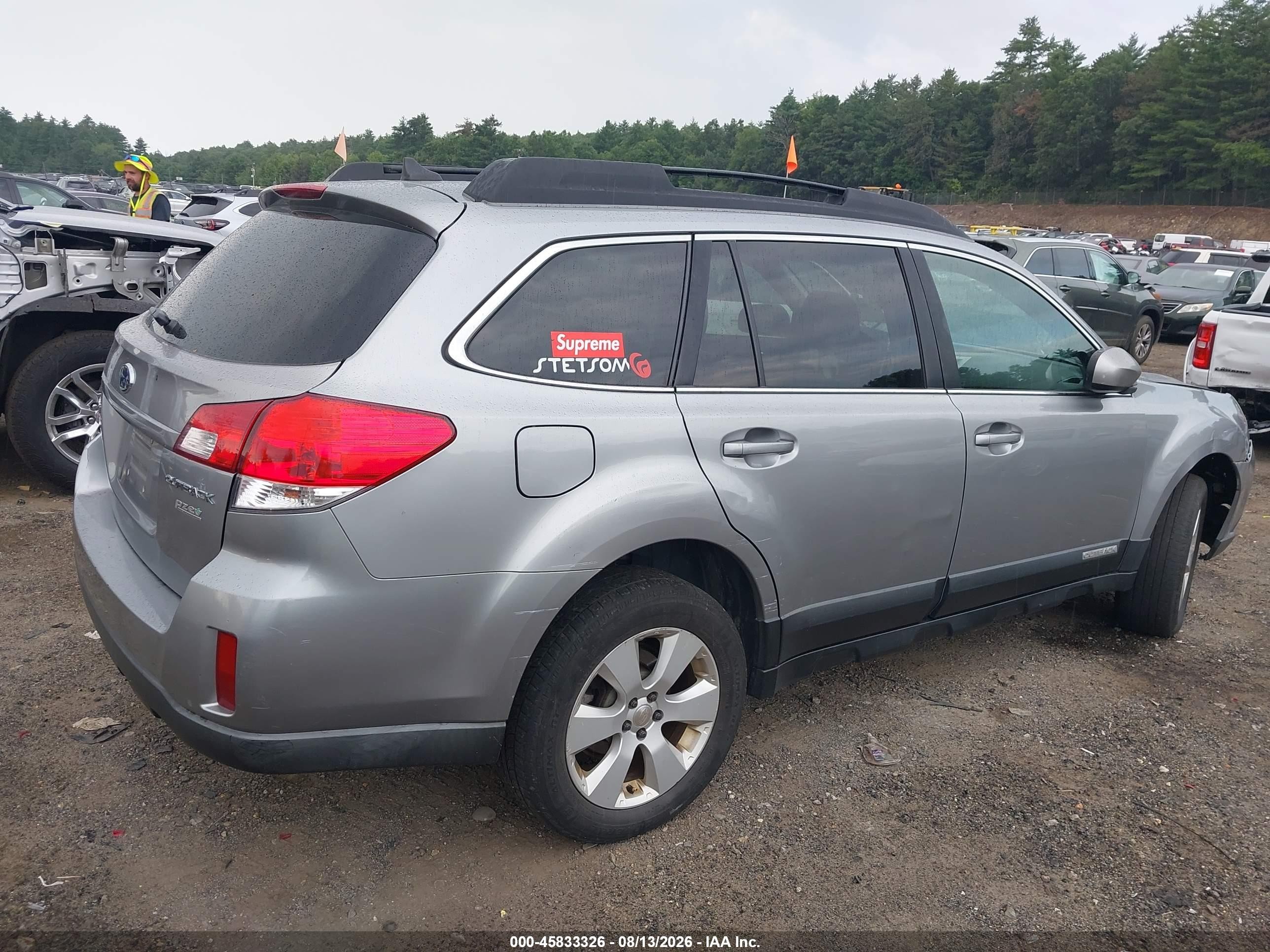 2011 Subaru Outback 2.5i Limited Silver vin: 4S4BRBLC7B3351890