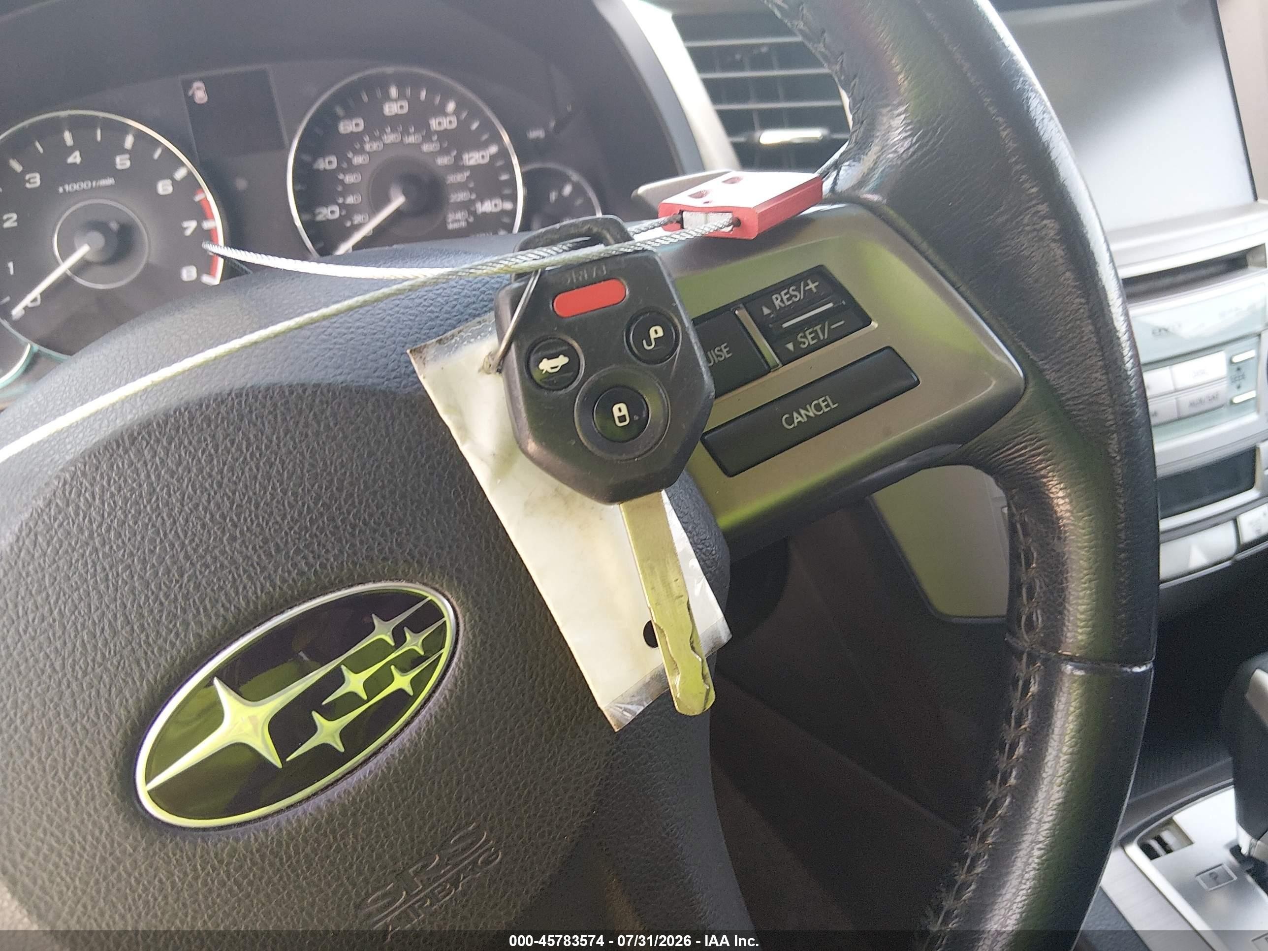 2012 Subaru Outback 2.5i Limited Серебряный vin: 4S4BRBLC7C3212604