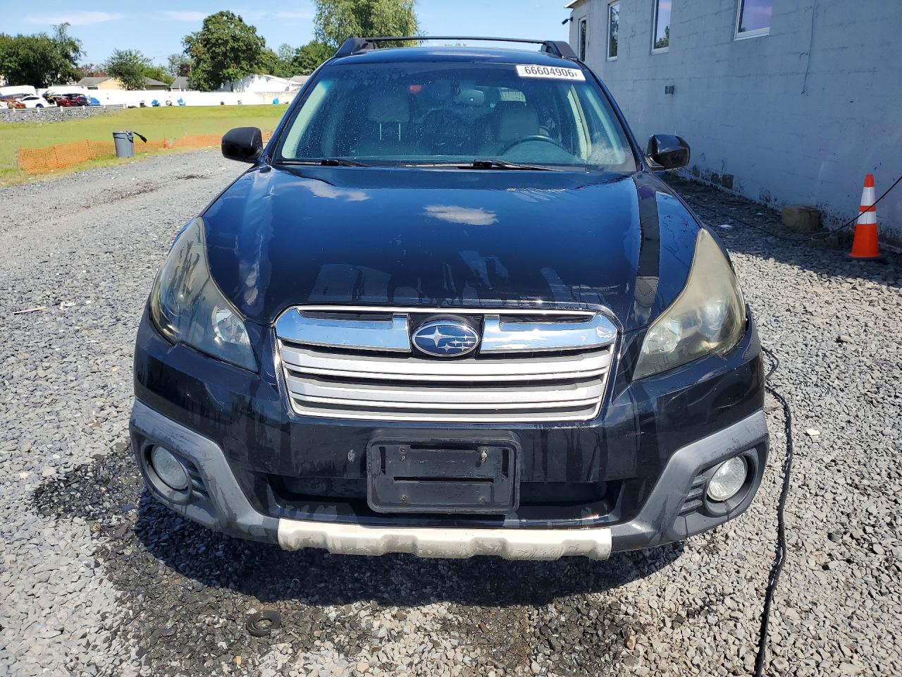 2014 Subaru Outback 2.5i Limited Black vin: 4S4BRBLC7E3227655