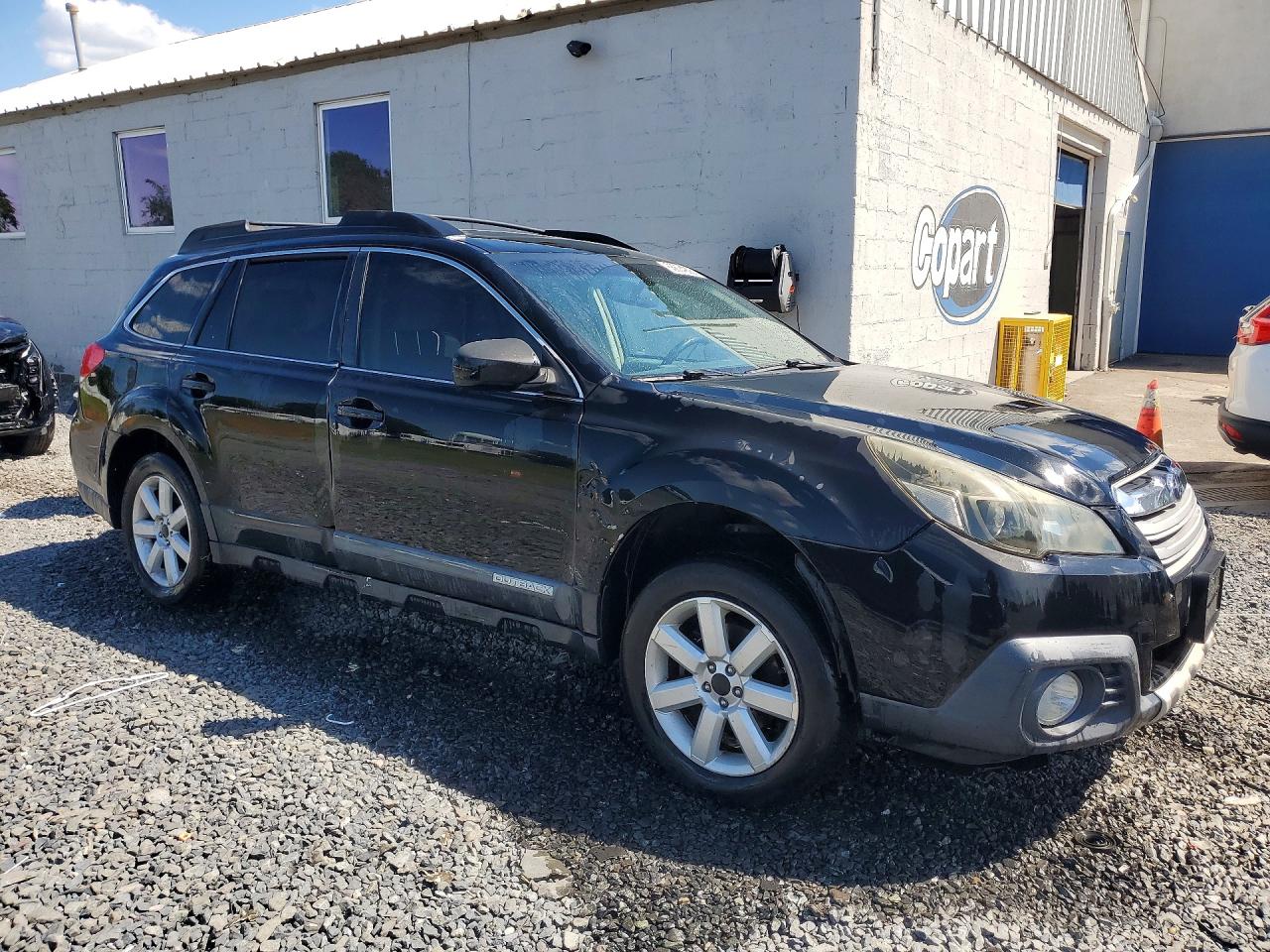 2014 Subaru Outback 2.5i Limited Black vin: 4S4BRBLC7E3227655