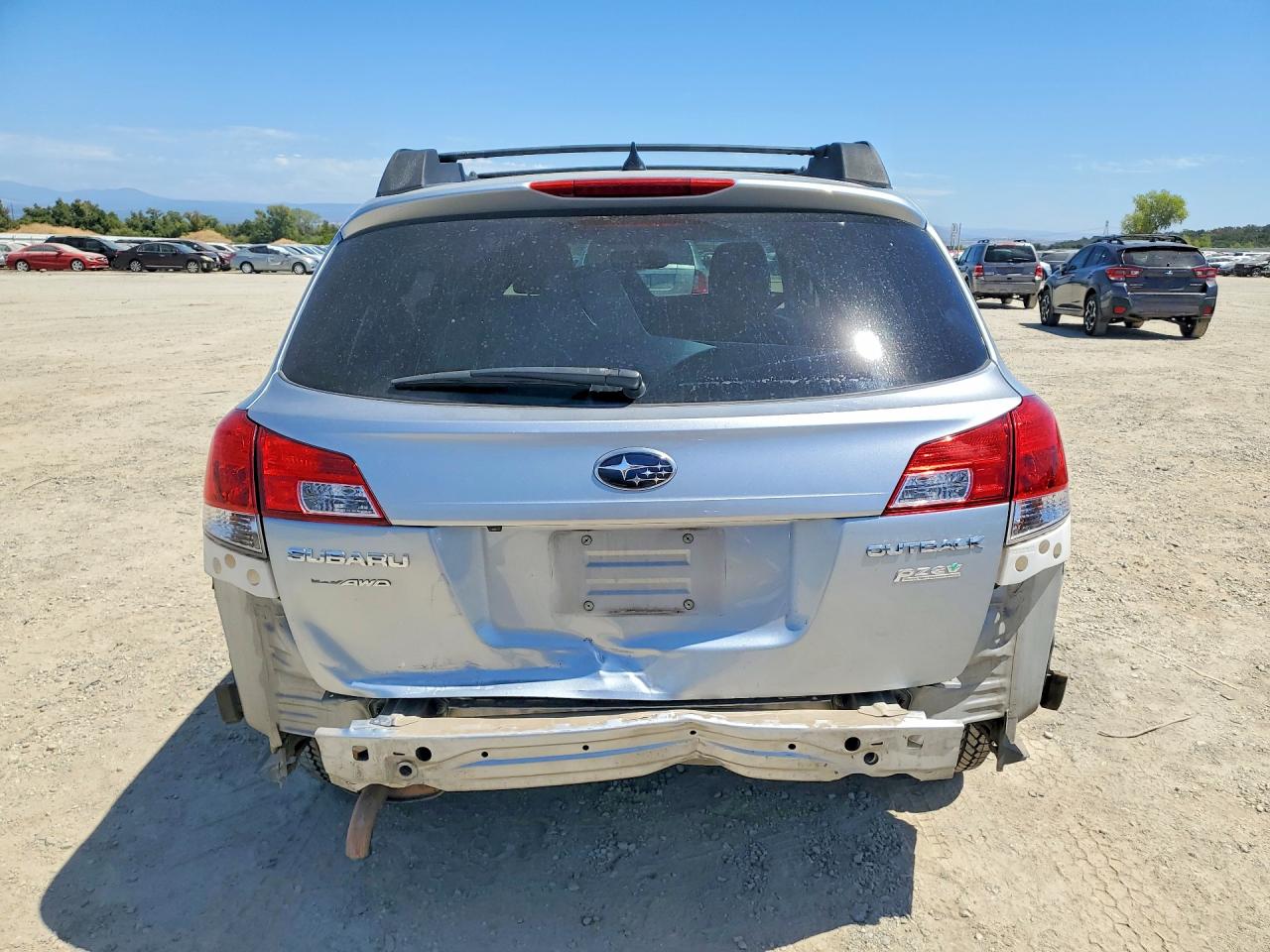 2014 Subaru Outback 2.5i Limited Silver vin: 4S4BRBLC7E3299553