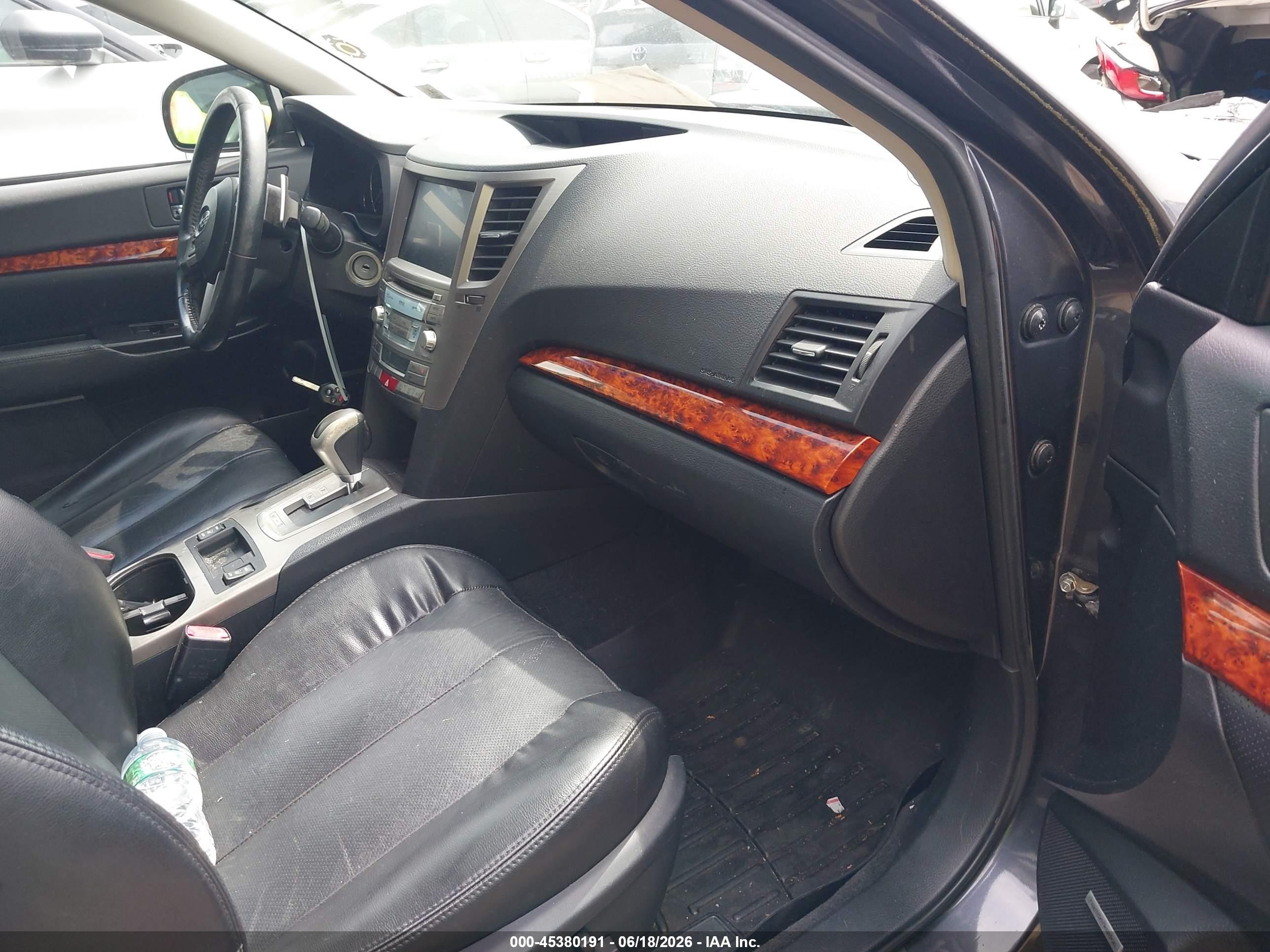 2011 Subaru Outback 2.5i Limited Gray vin: 4S4BRBLC8B3352322