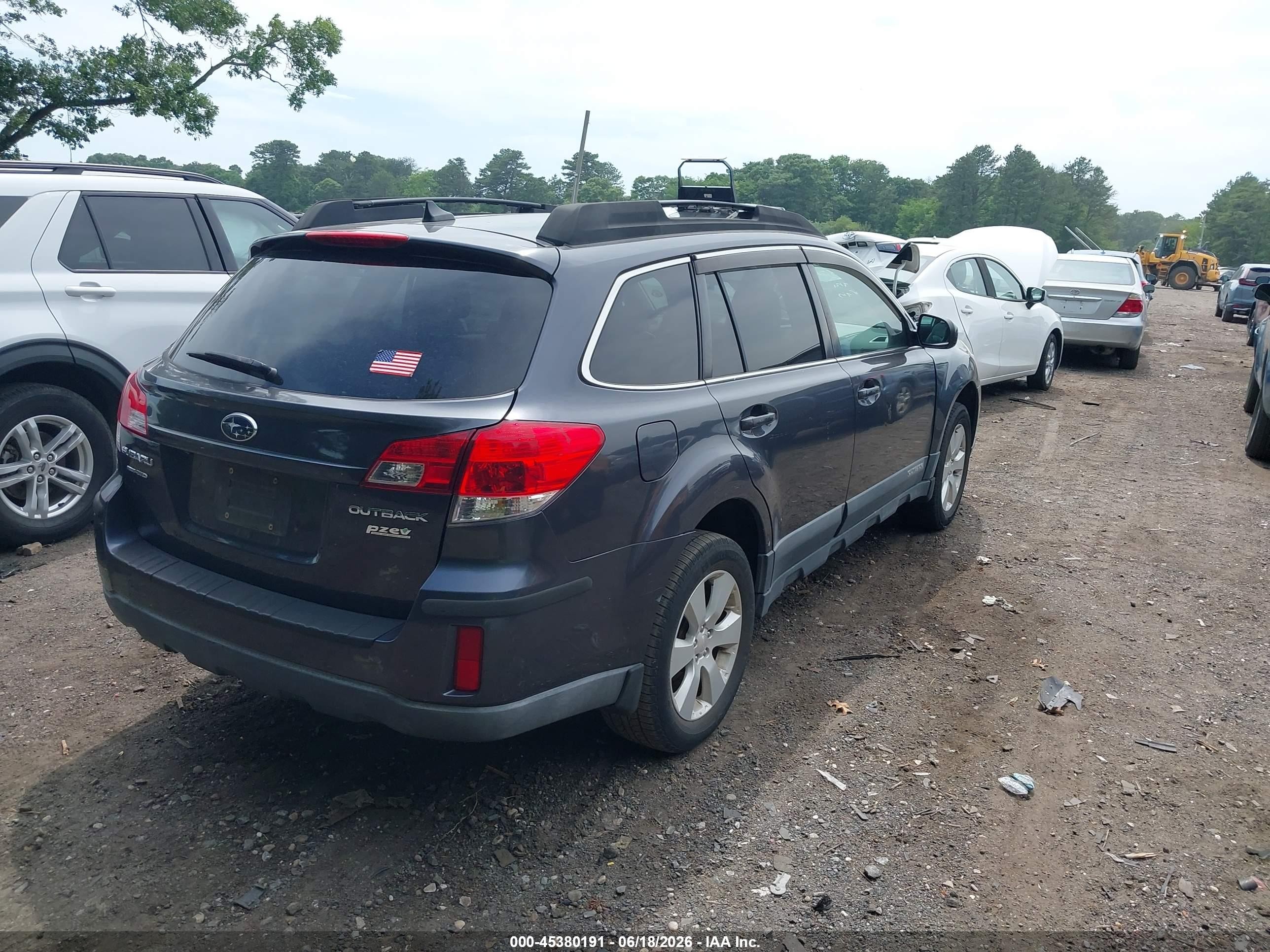 2011 Subaru Outback 2.5i Limited Gray vin: 4S4BRBLC8B3352322