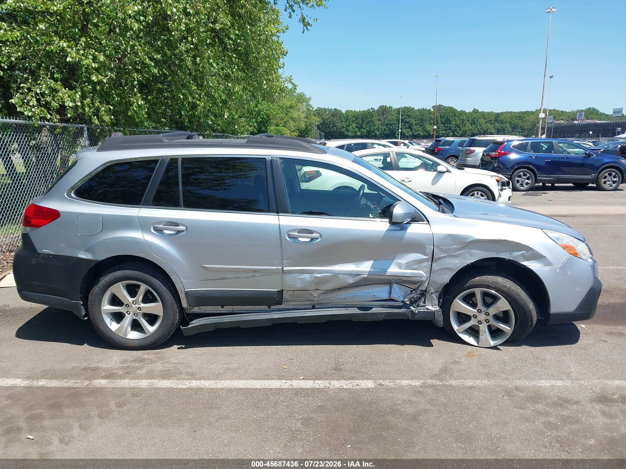 2014 Subaru Outback 2.5i Limited Gray vin: 4S4BRBLC8E3209245