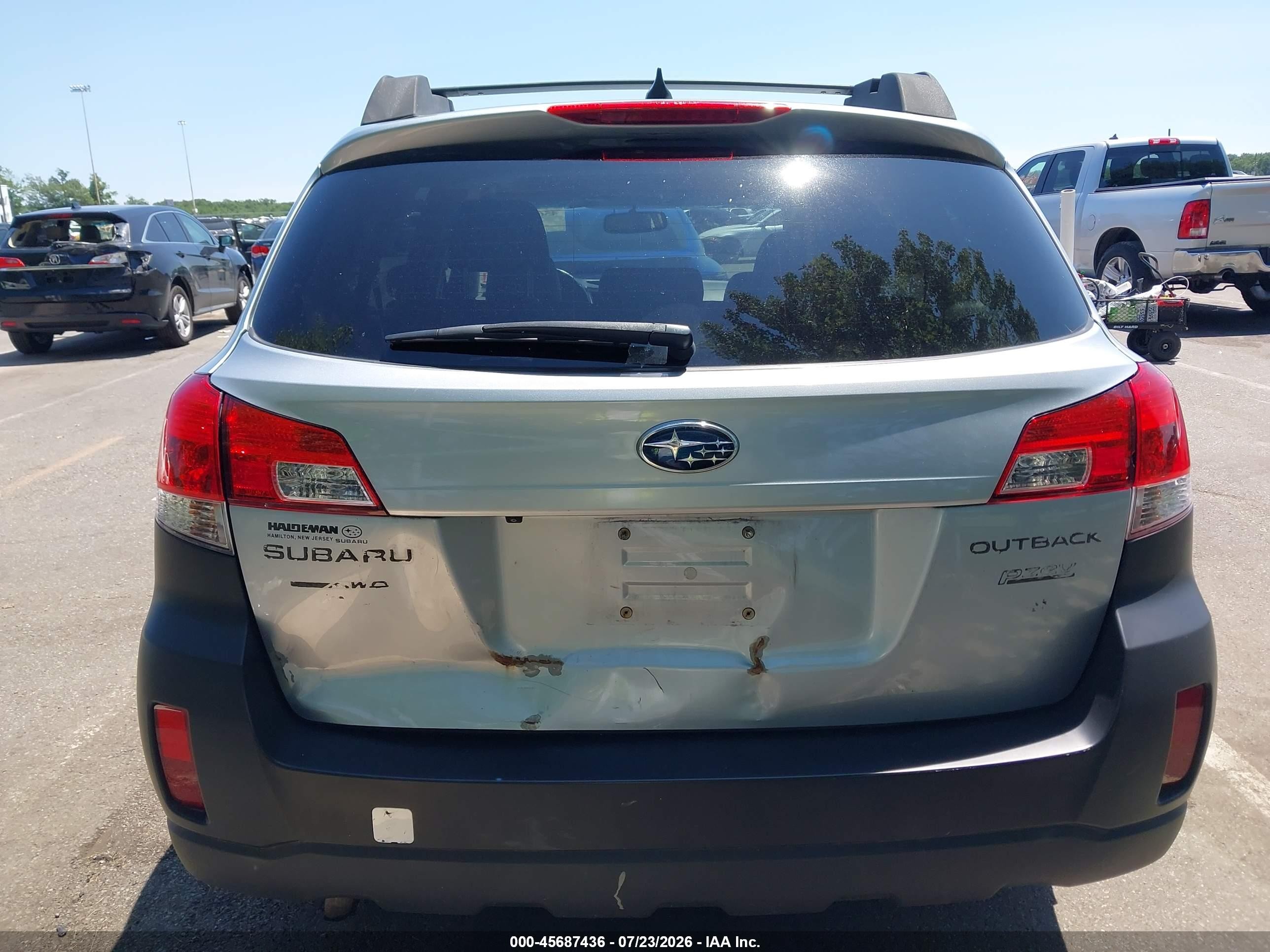 2014 Subaru Outback 2.5i Limited Gray vin: 4S4BRBLC8E3209245