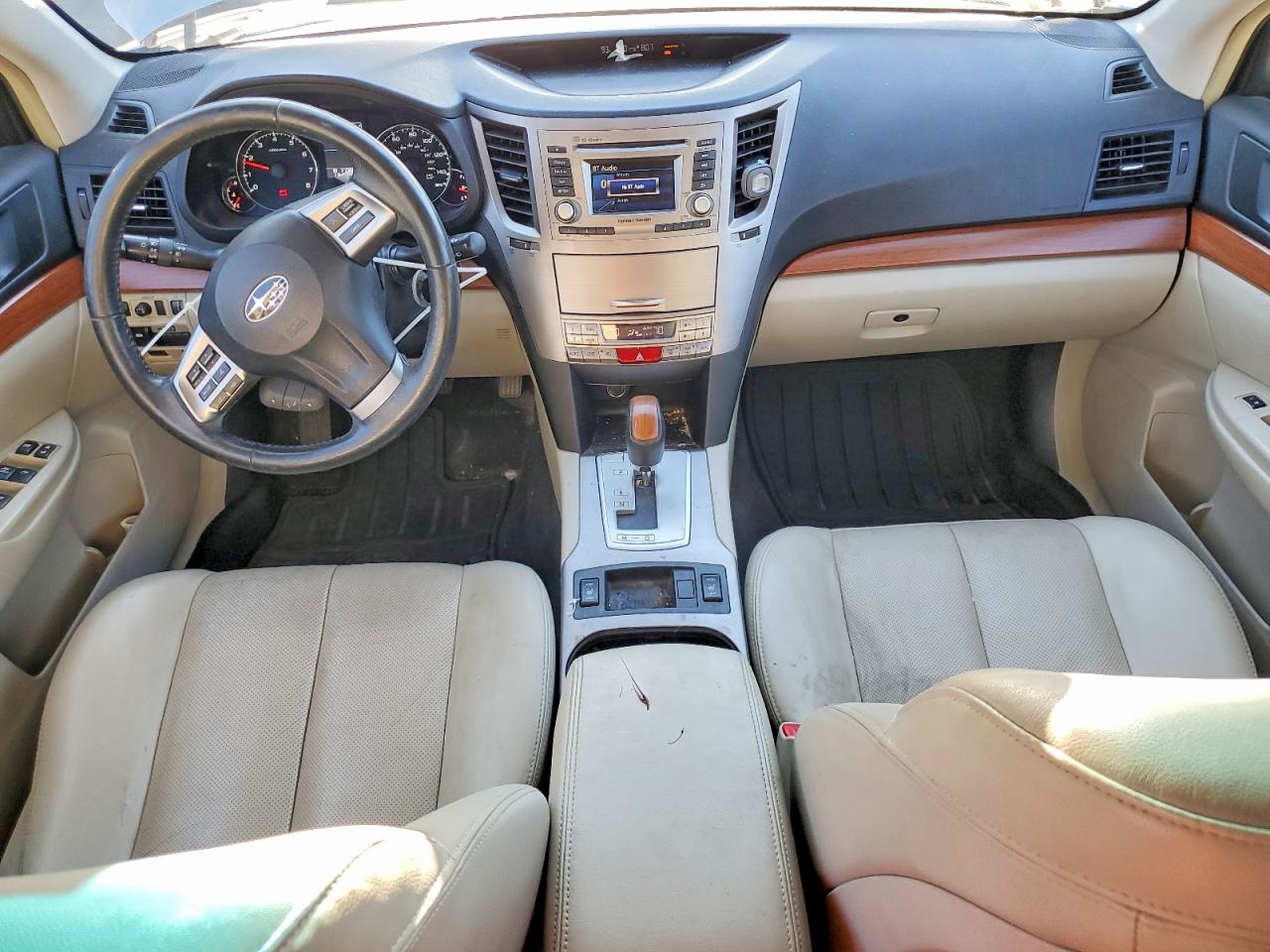 2014 Subaru Outback 2.5i Limited Золотой vin: 4S4BRBLC8E3267548