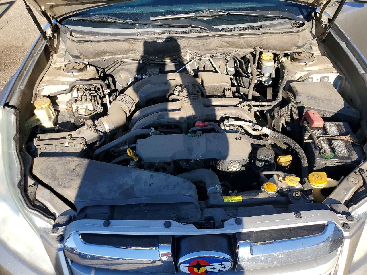 2014 Subaru Outback 2.5i Limited Золотой vin: 4S4BRBLC8E3267548