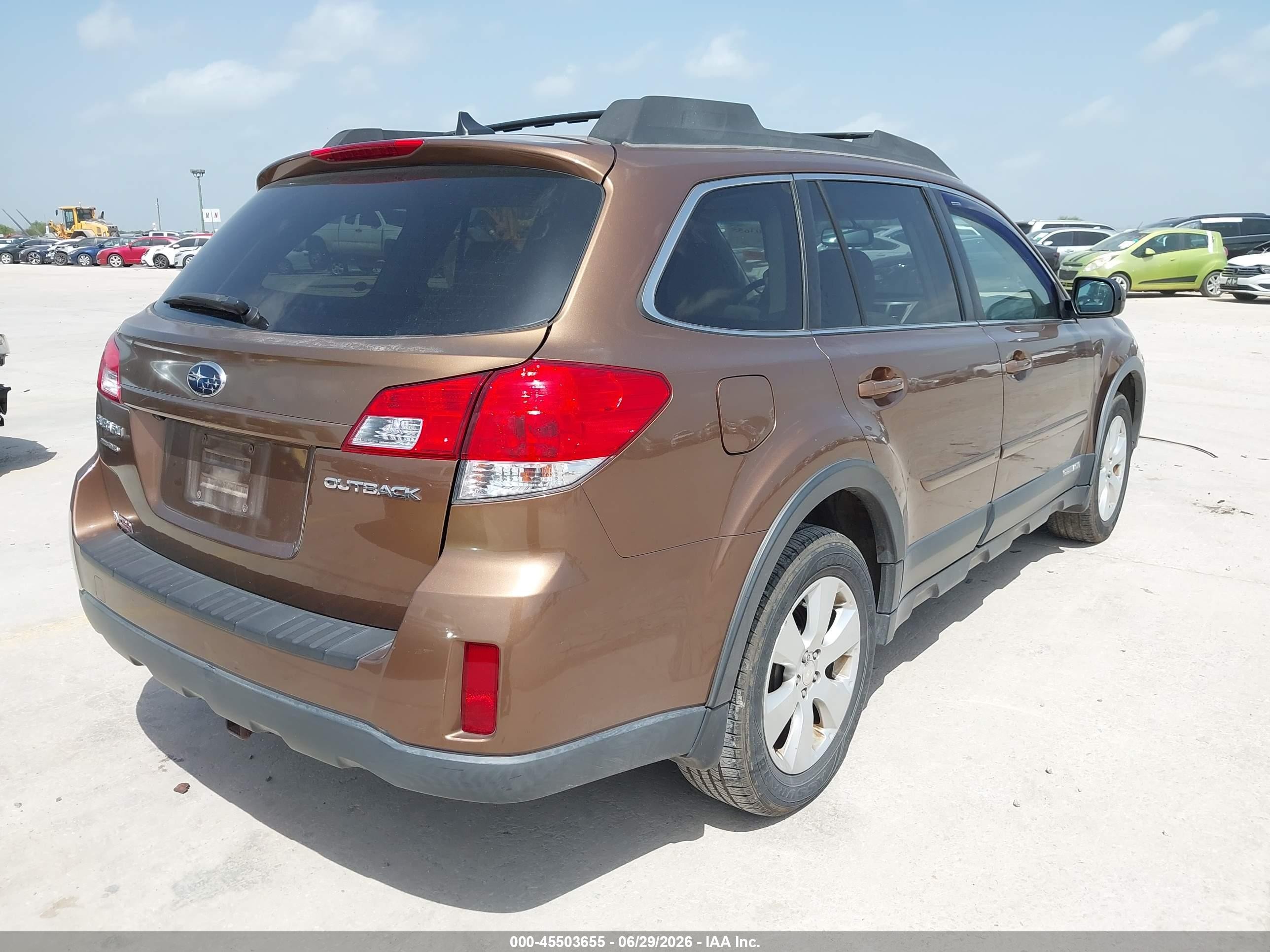 2011 Subaru Outback 2.5i Limited Коричневый vin: 4S4BRBLC9B3410017