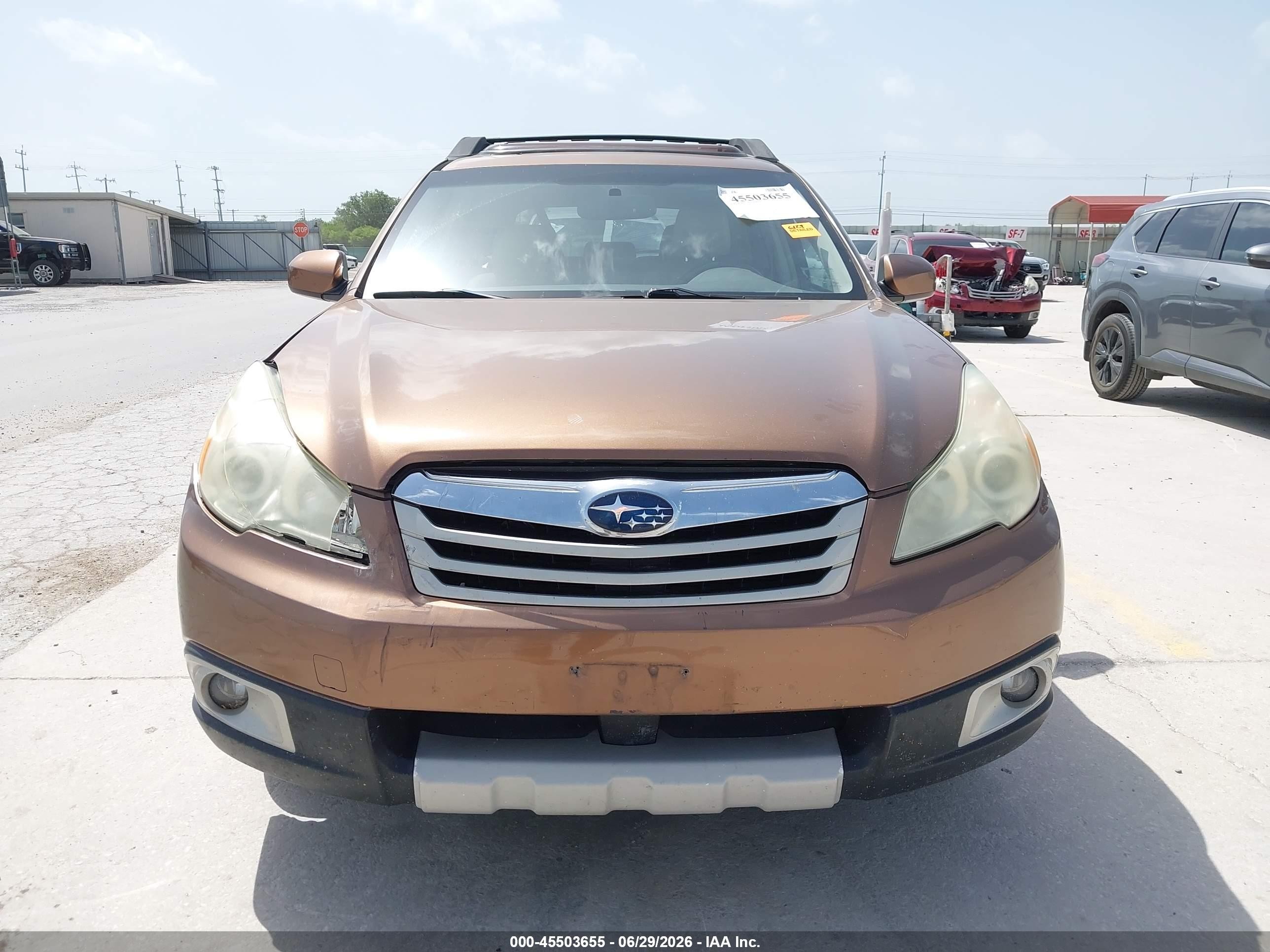 2011 Subaru Outback 2.5i Limited Коричневый vin: 4S4BRBLC9B3410017