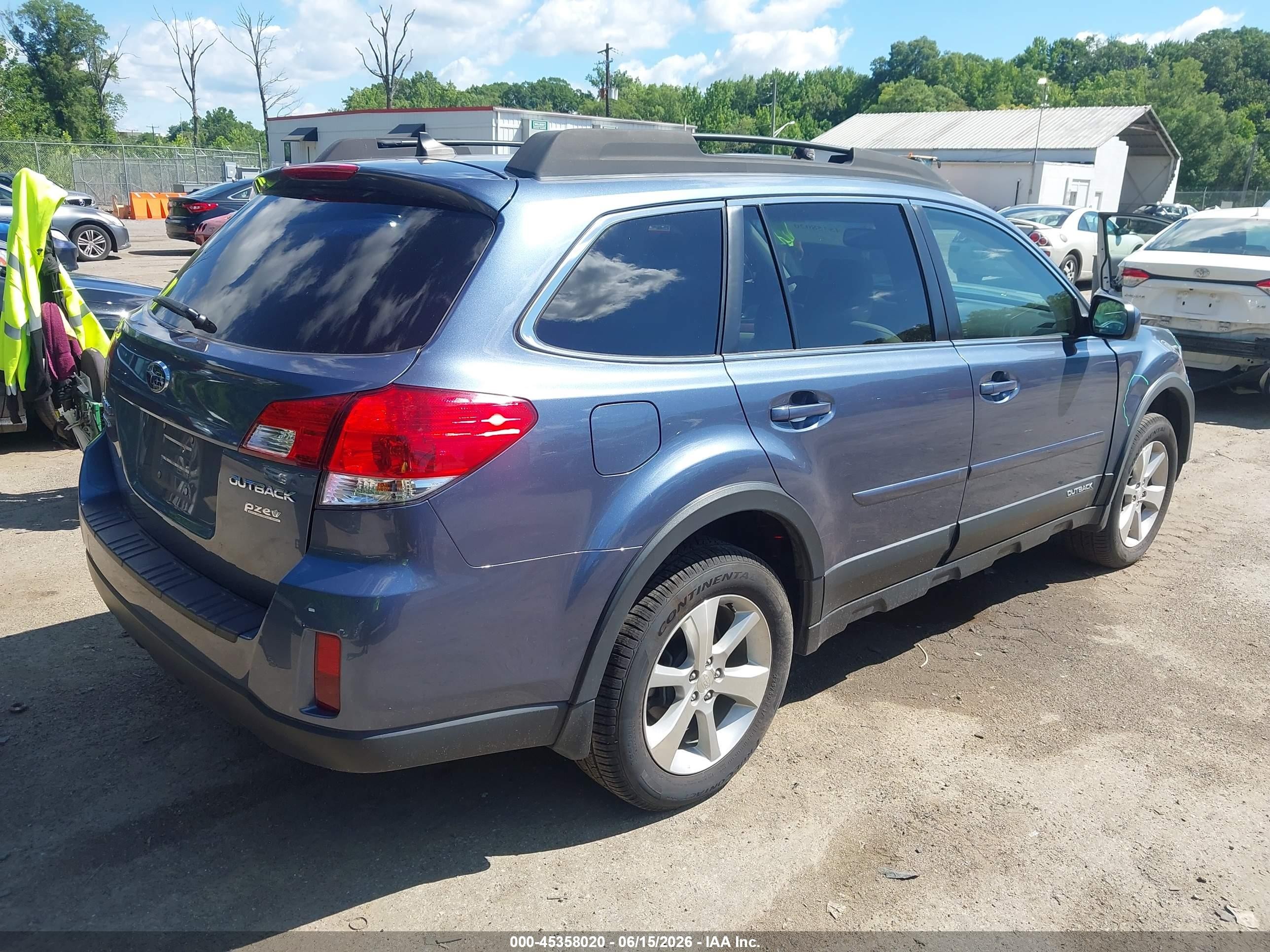 2013 Subaru Outback 2.5i Limited Blue vin: 4S4BRBLC9D3299469