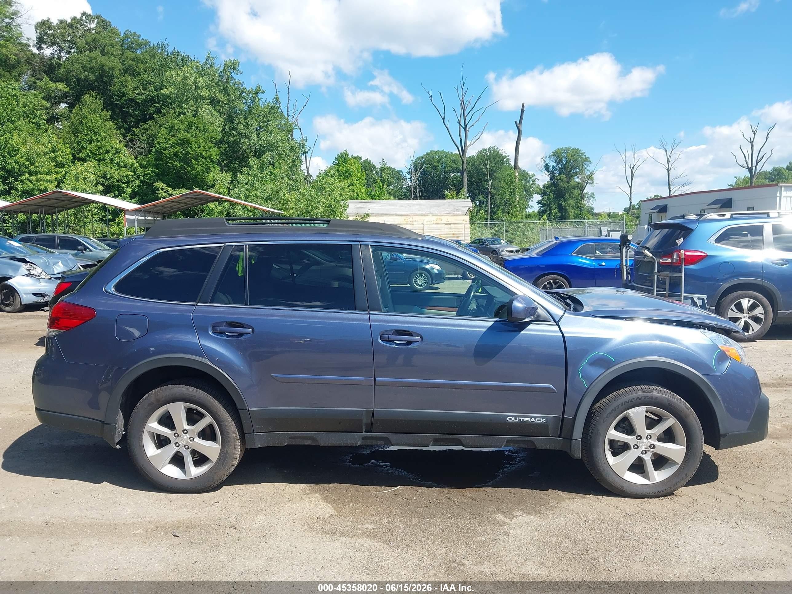 2013 Subaru Outback 2.5i Limited Blue vin: 4S4BRBLC9D3299469