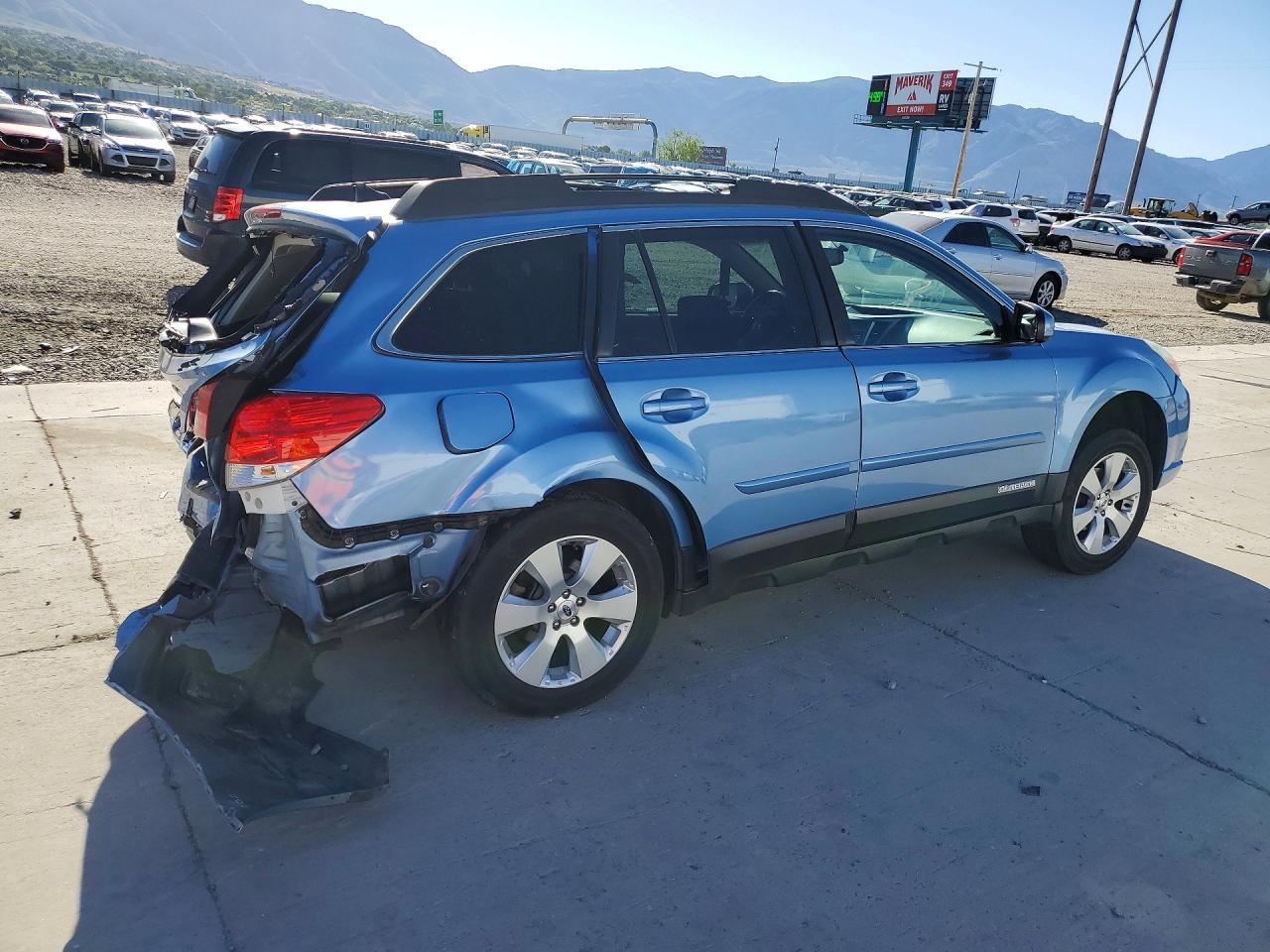 2012 Subaru Outback 2.5i Limited Blue vin: 4S4BRBLCXC3277043