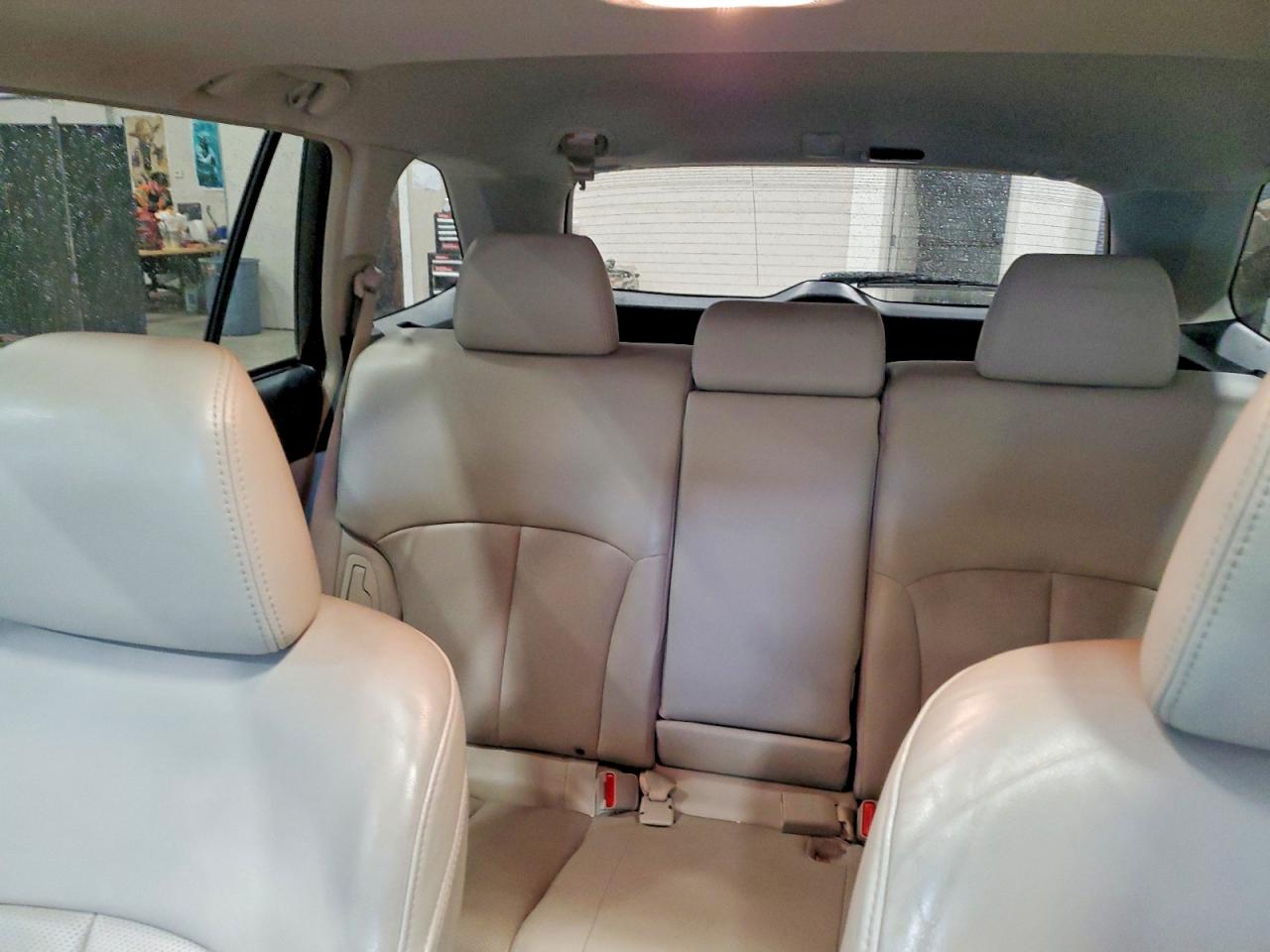 2013 Subaru Outback 2.5i Limited Черный vin: 4S4BRBLCXD3266304