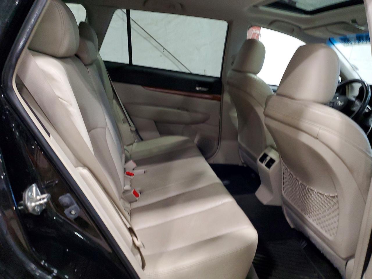 2013 Subaru Outback 2.5i Limited Черный vin: 4S4BRBLCXD3266304