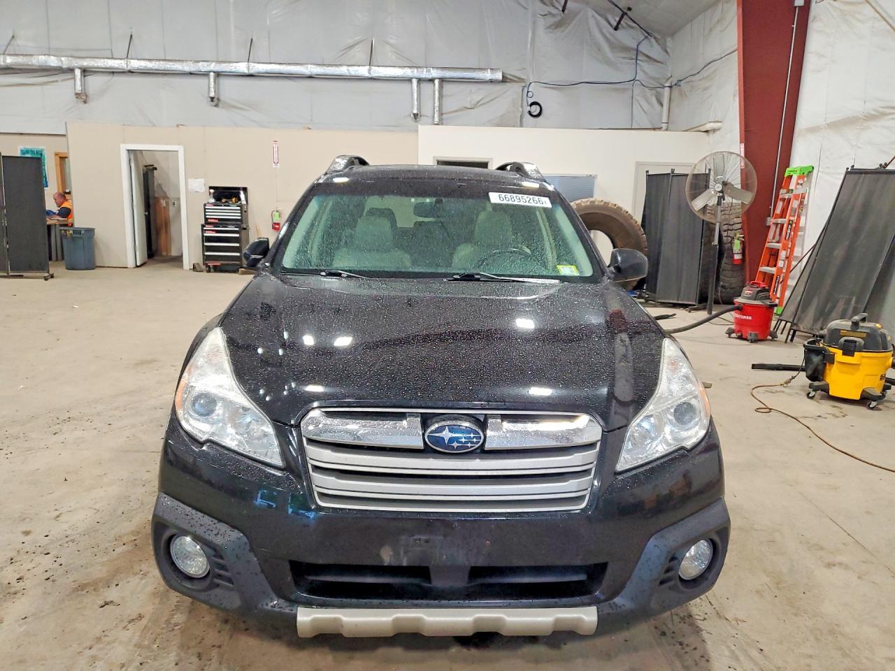 2013 Subaru Outback 2.5i Limited Черный vin: 4S4BRBLCXD3266304