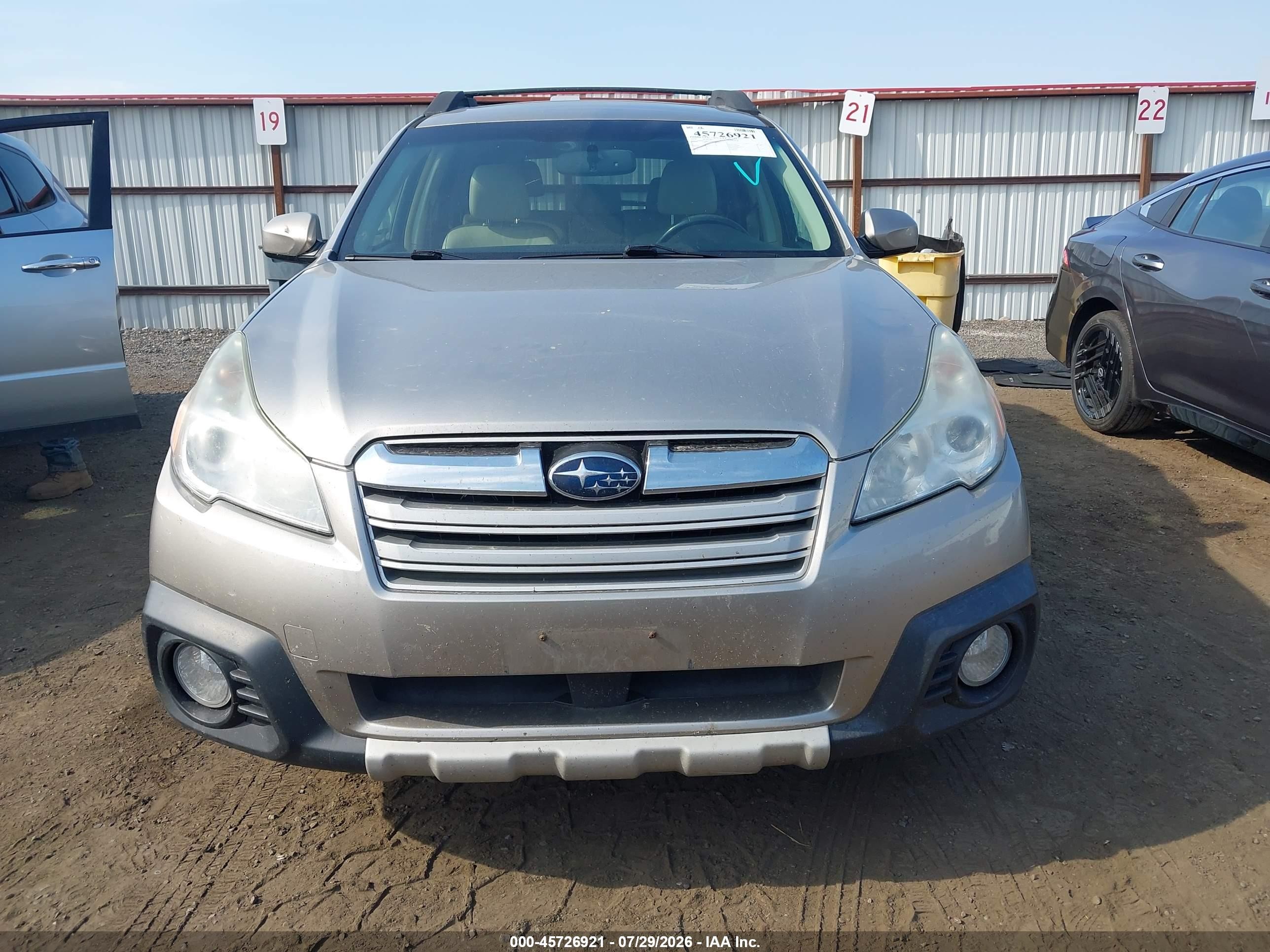 2014 Subaru Outback 2.5i Limited Champagne vin: 4S4BRBLCXE3221655