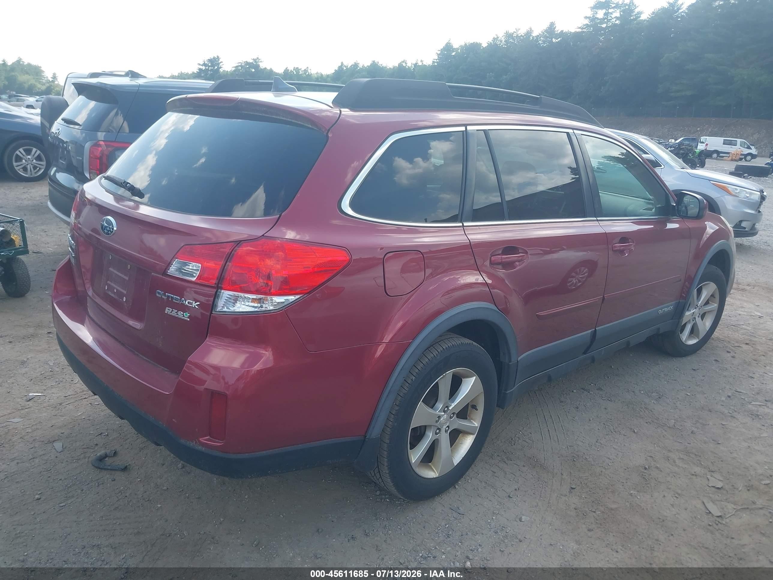 2014 Subaru Outback 2.5i Limited Красный vin: 4S4BRBLCXE3267907