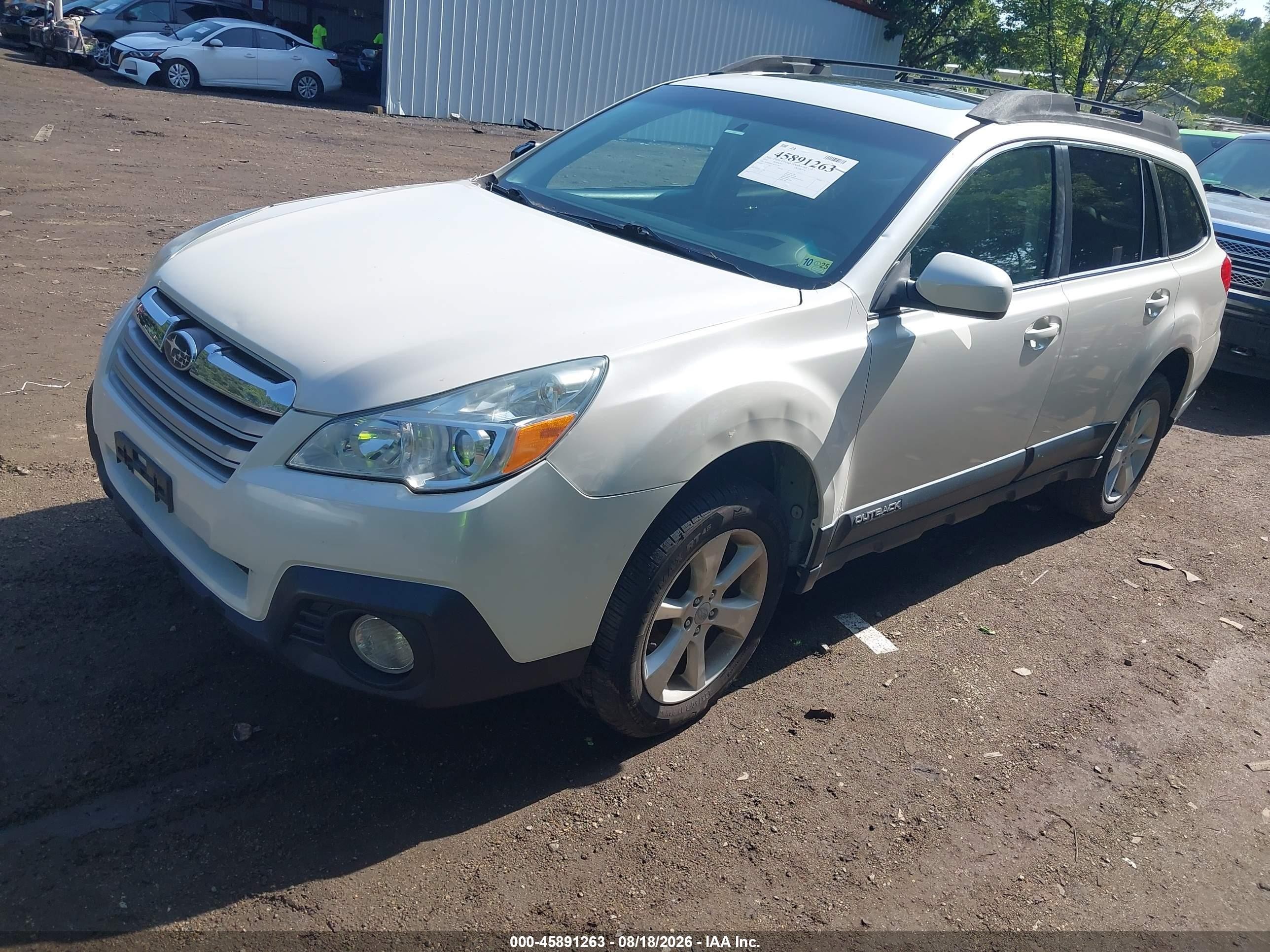 2014 Subaru Outback 2.5i Limited Белый vin: 4S4BRBMC4E3217633