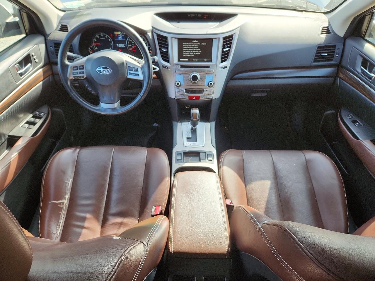 2014 Subaru Outback 2.5i Limited White vin: 4S4BRBMC5E3271104